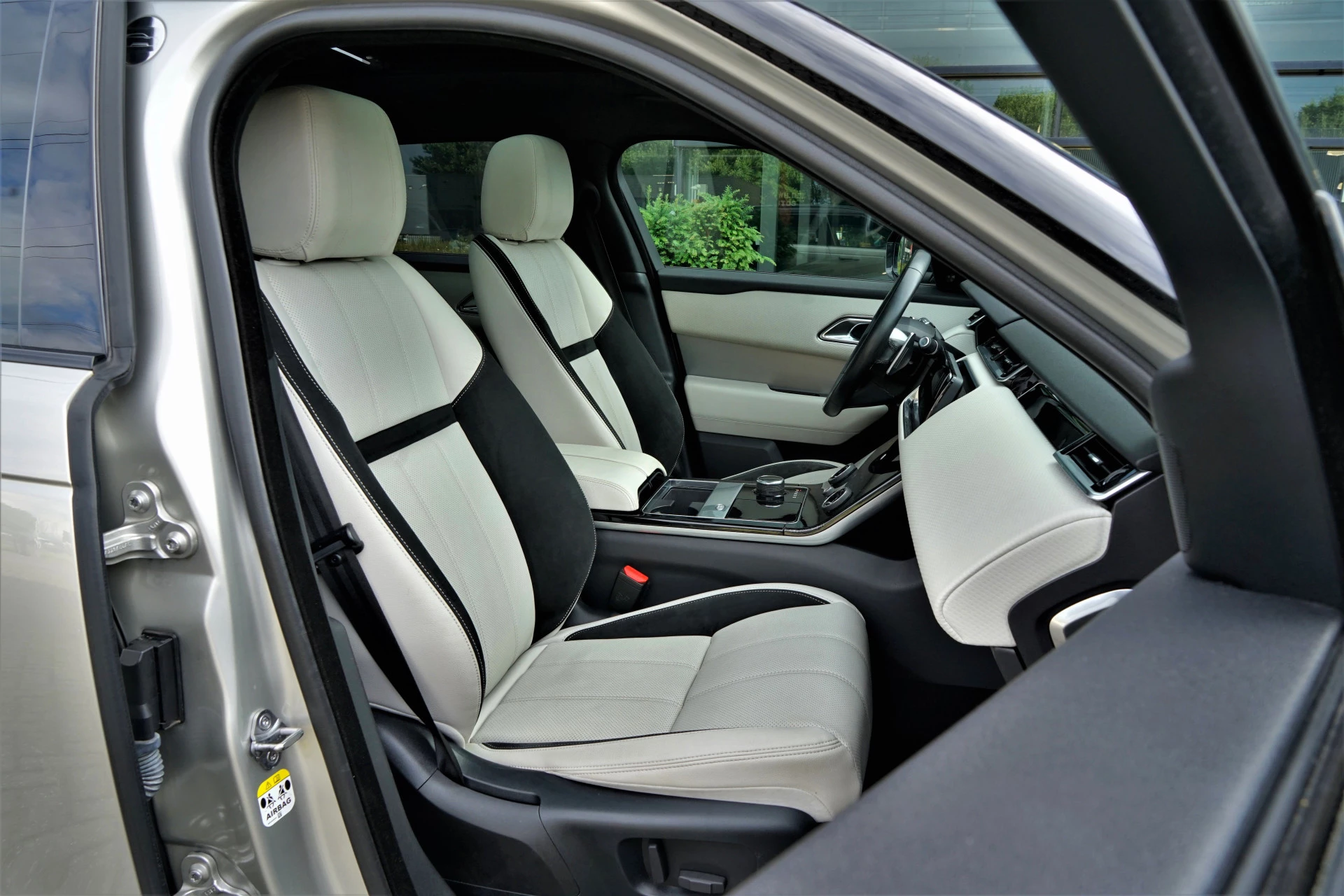 Hoofdafbeelding Land Rover Range Rover Velar
