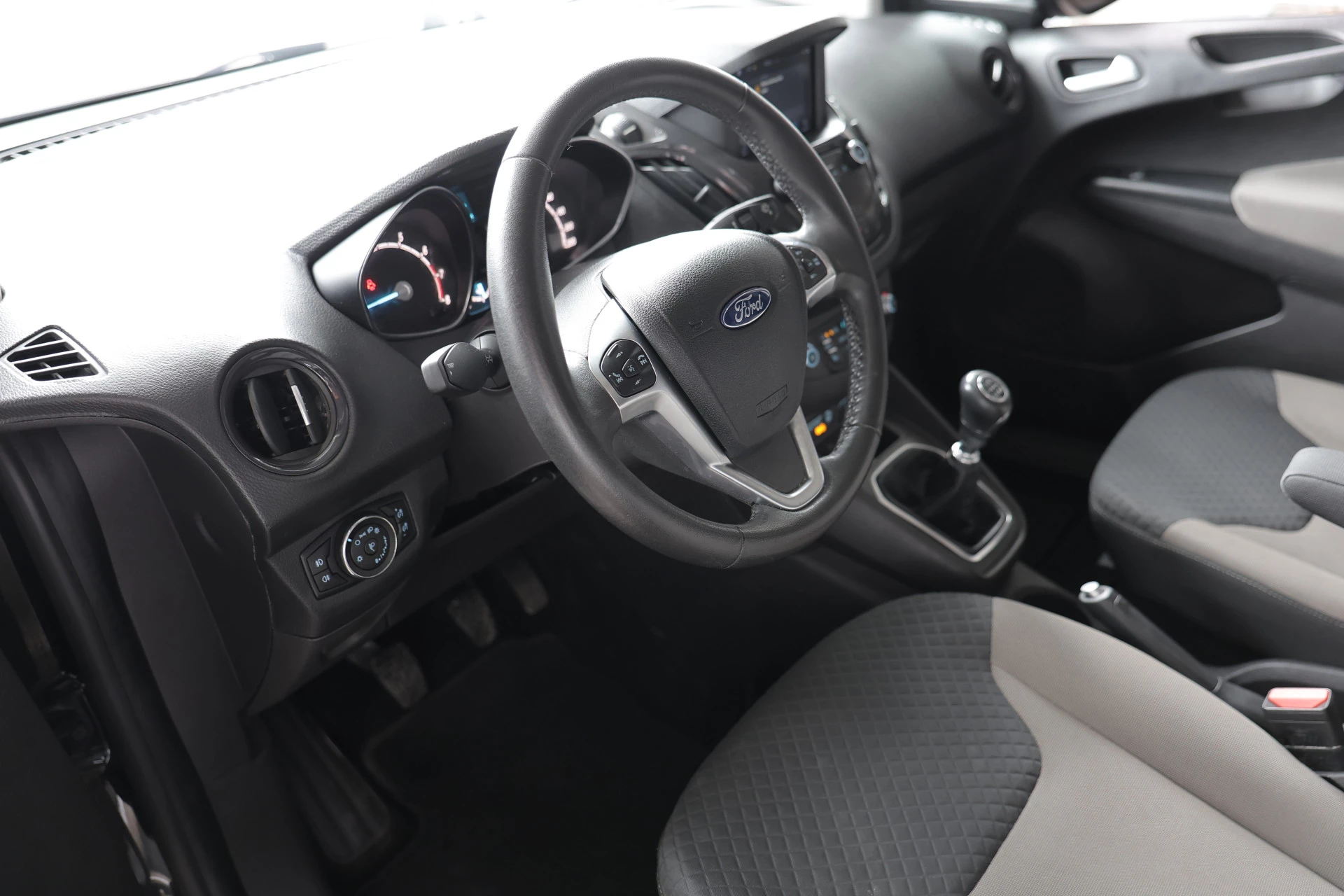 Hoofdafbeelding Ford Tourneo Courier