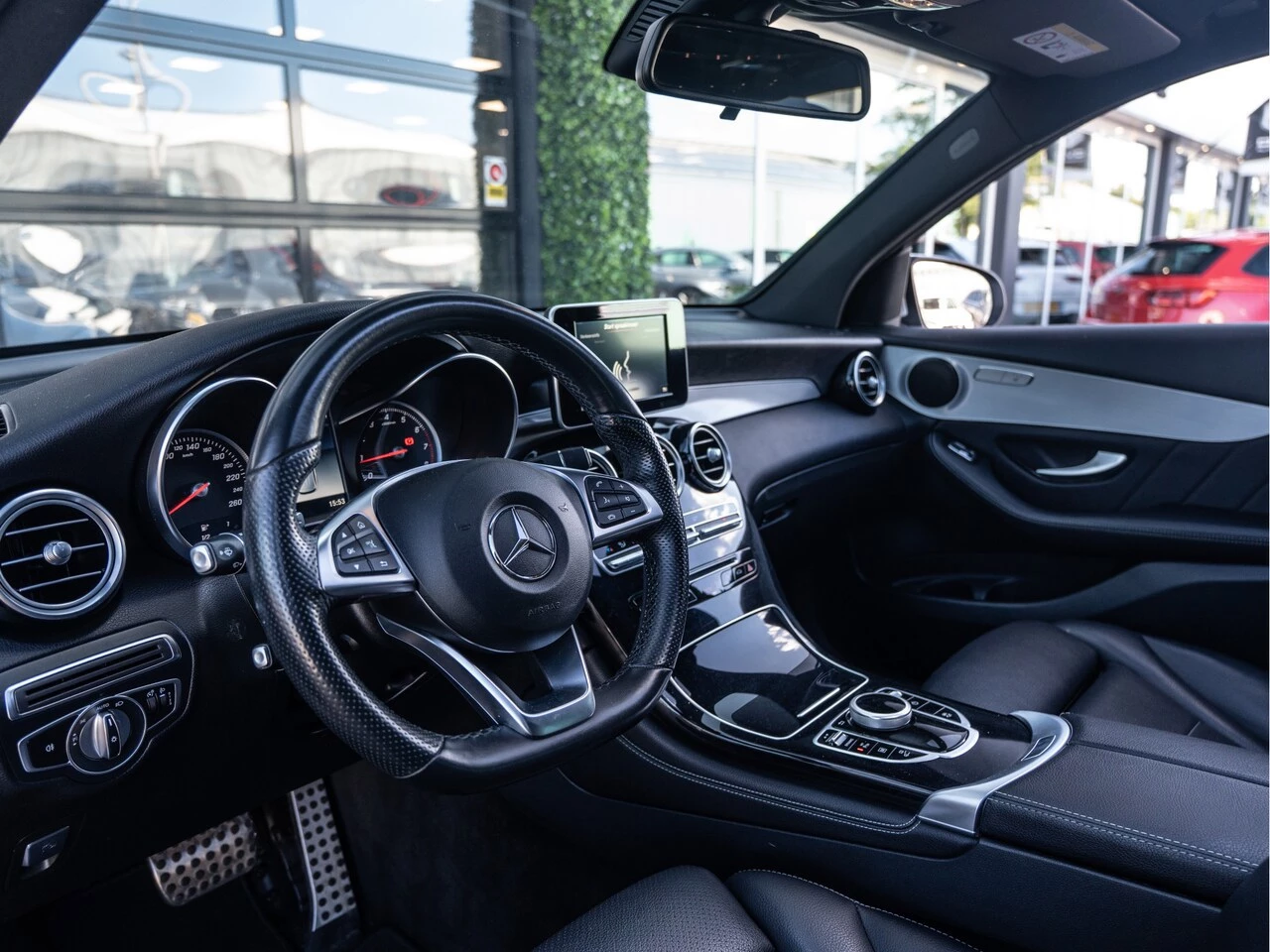 Hoofdafbeelding Mercedes-Benz GLC