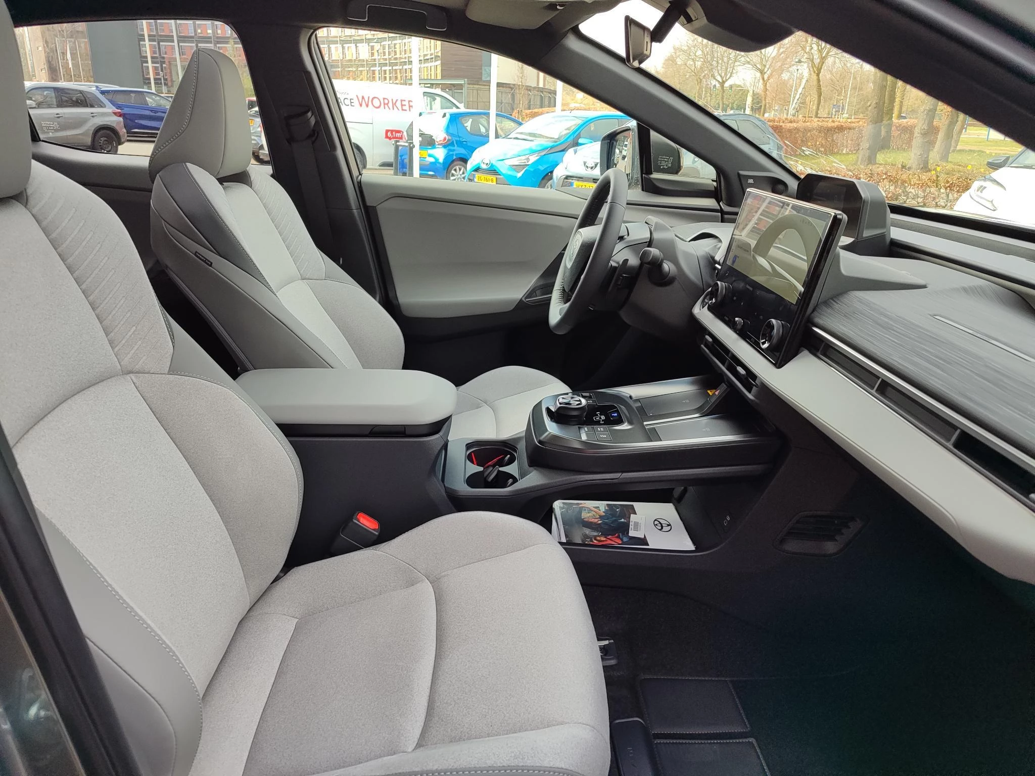 Hoofdafbeelding Toyota C-HR+