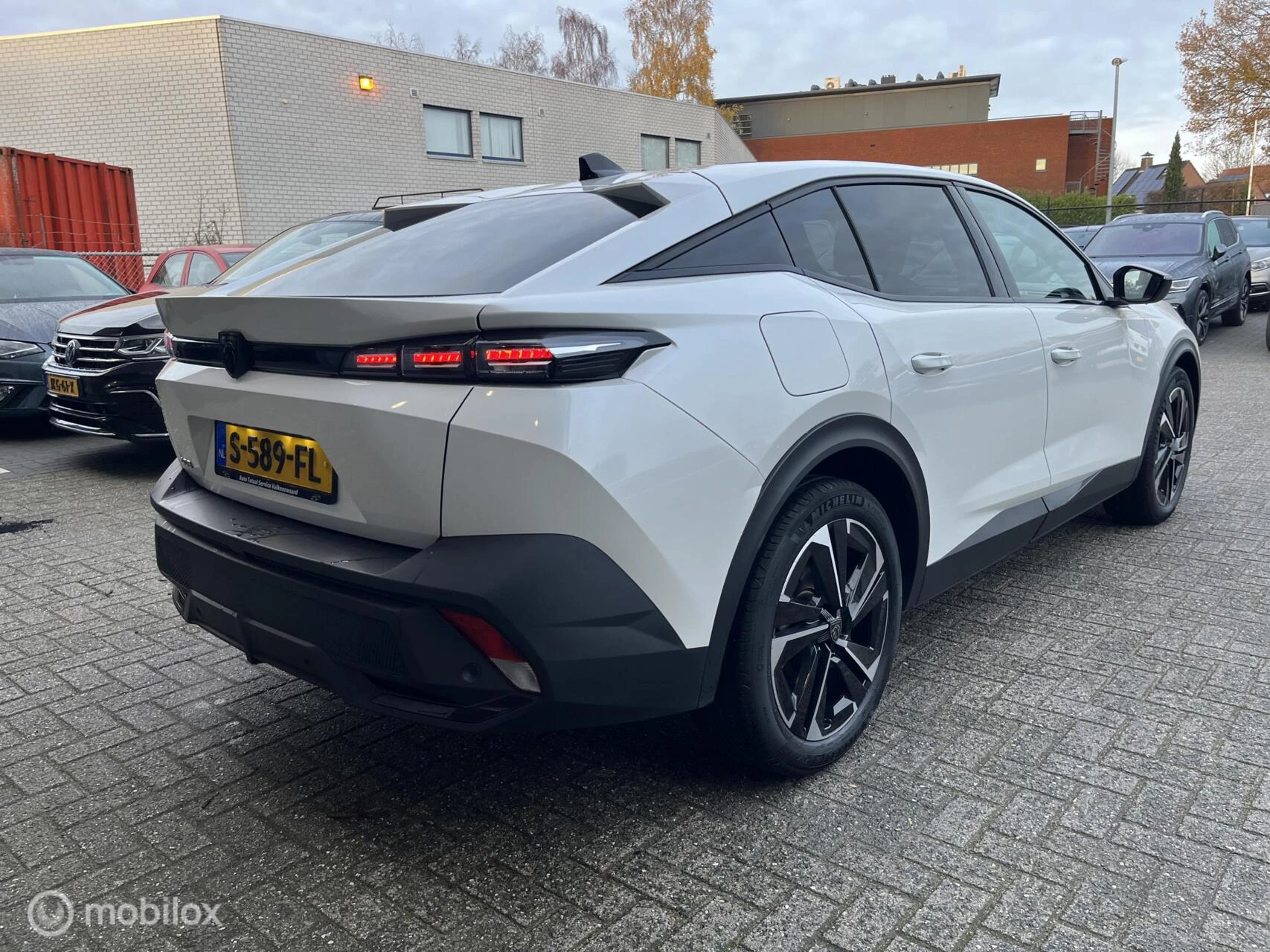 Hoofdafbeelding Peugeot 408