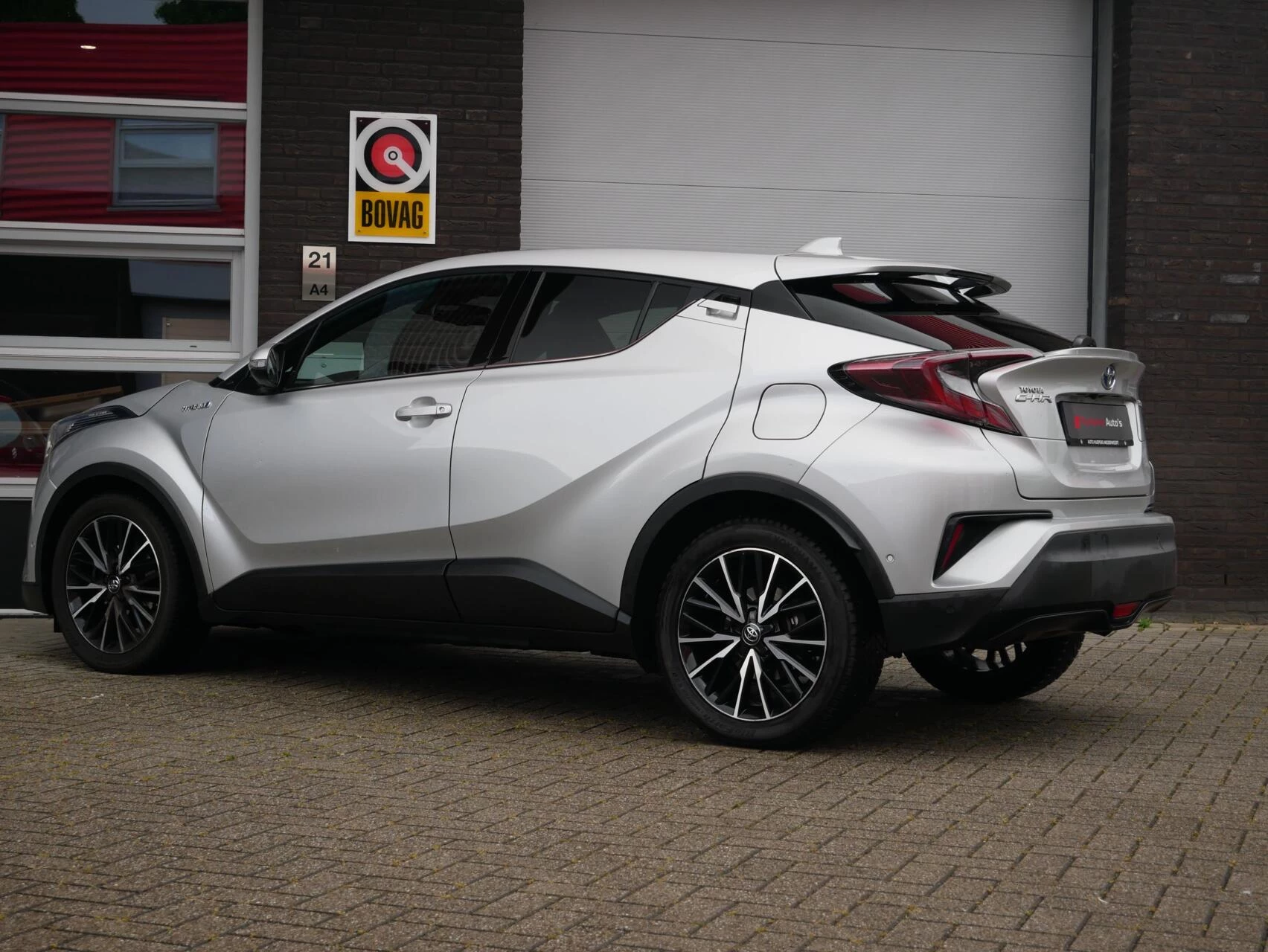 Hoofdafbeelding Toyota C-HR