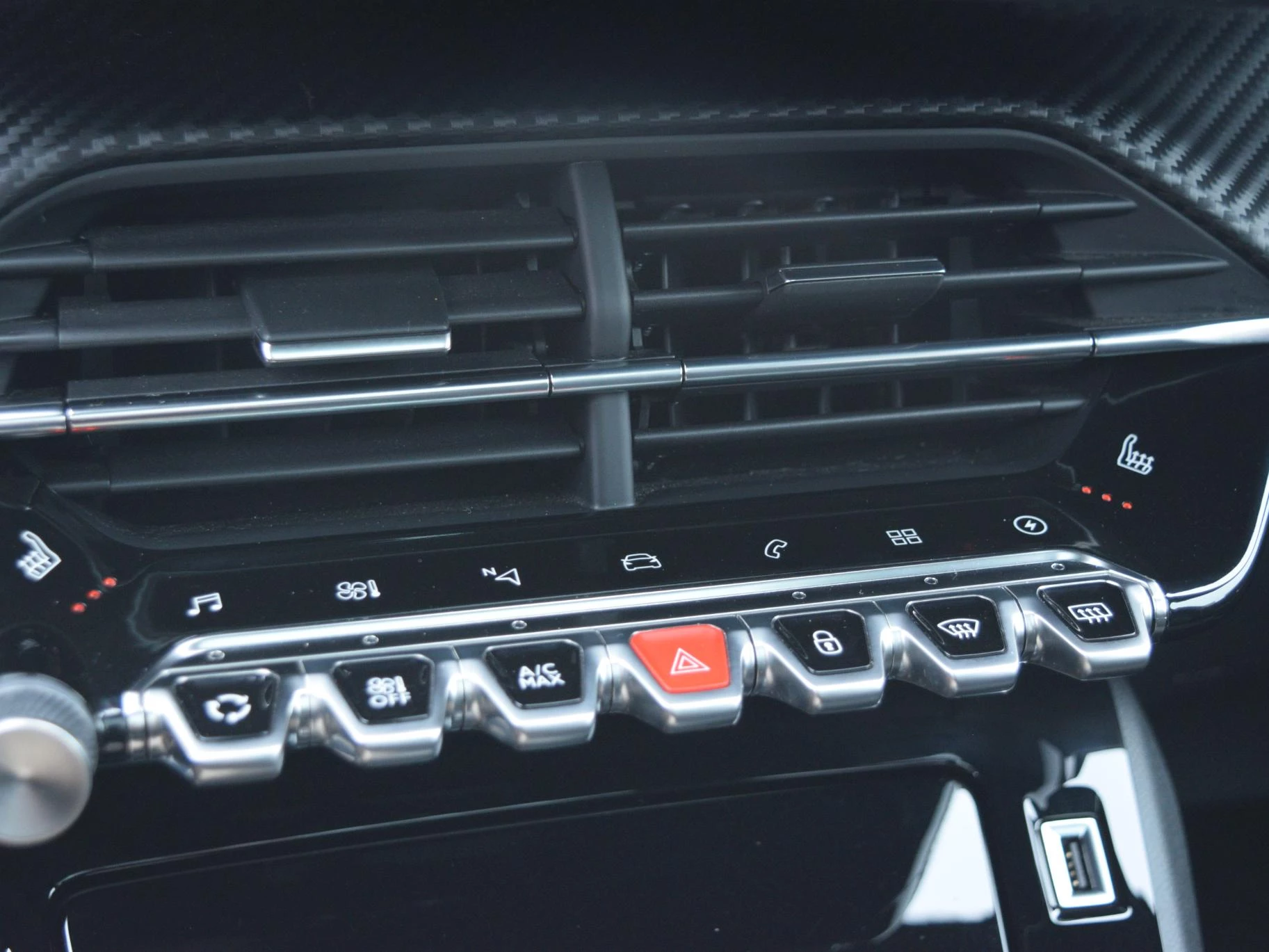 Hoofdafbeelding Peugeot e-208