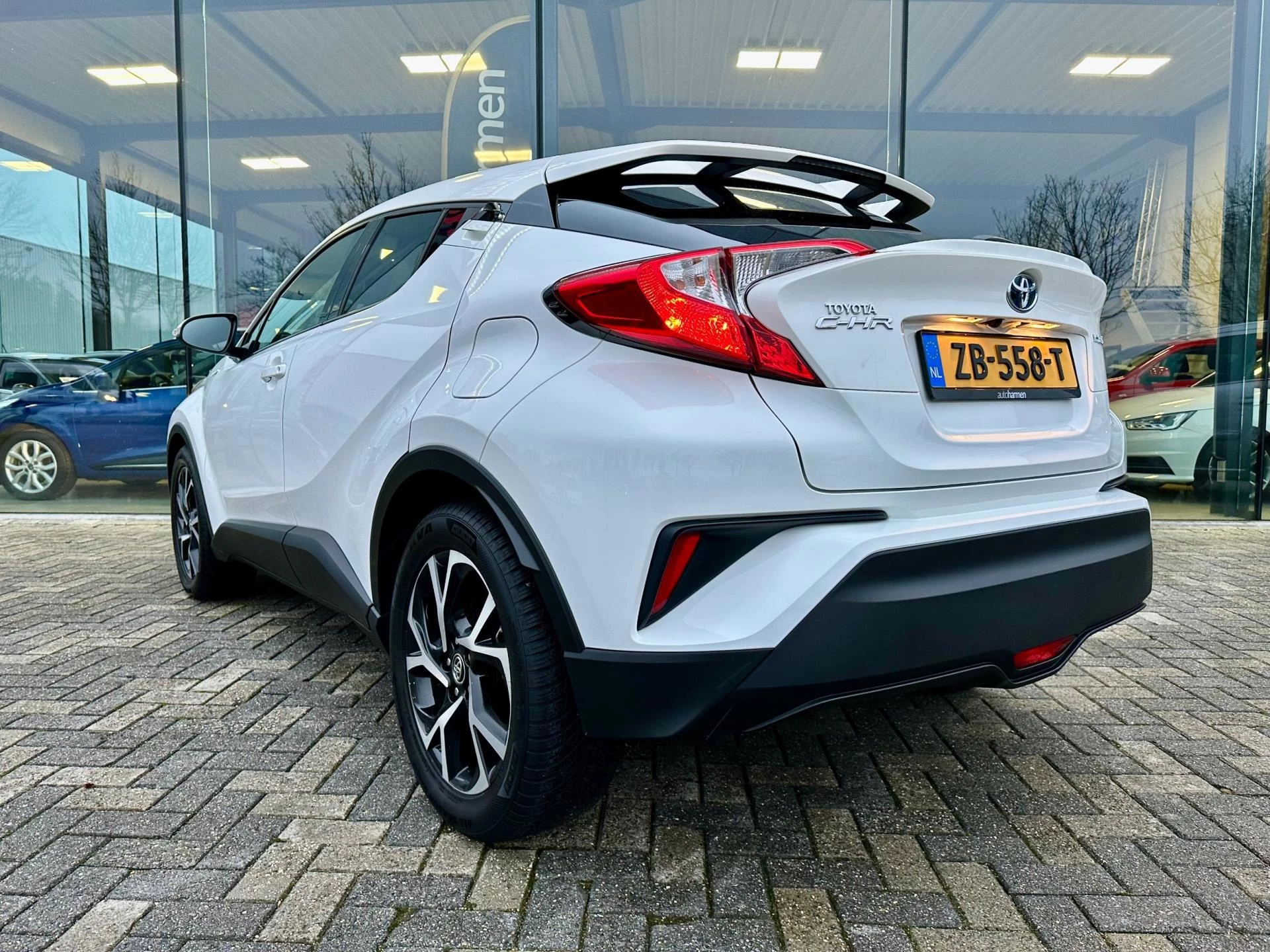 Hoofdafbeelding Toyota C-HR