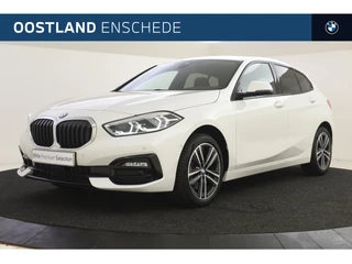 BMW 1 Serie 118i Executive Sport Line Automaat / Sportstoelen / LED / Parking Assistant / Live Cockpit Professional / Multifunctioneel stuurwiel / Cruise Control