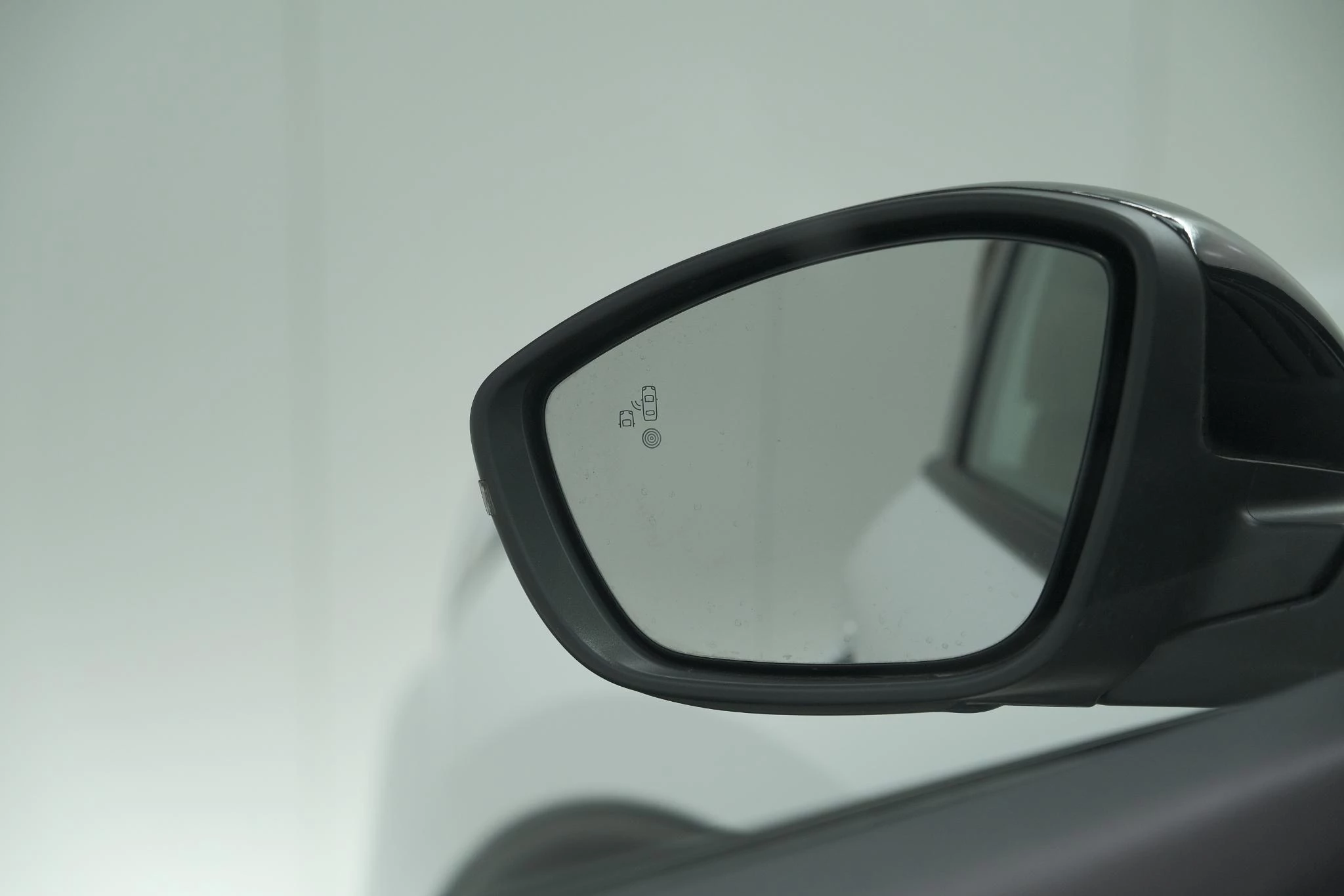 Hoofdafbeelding Peugeot e-2008