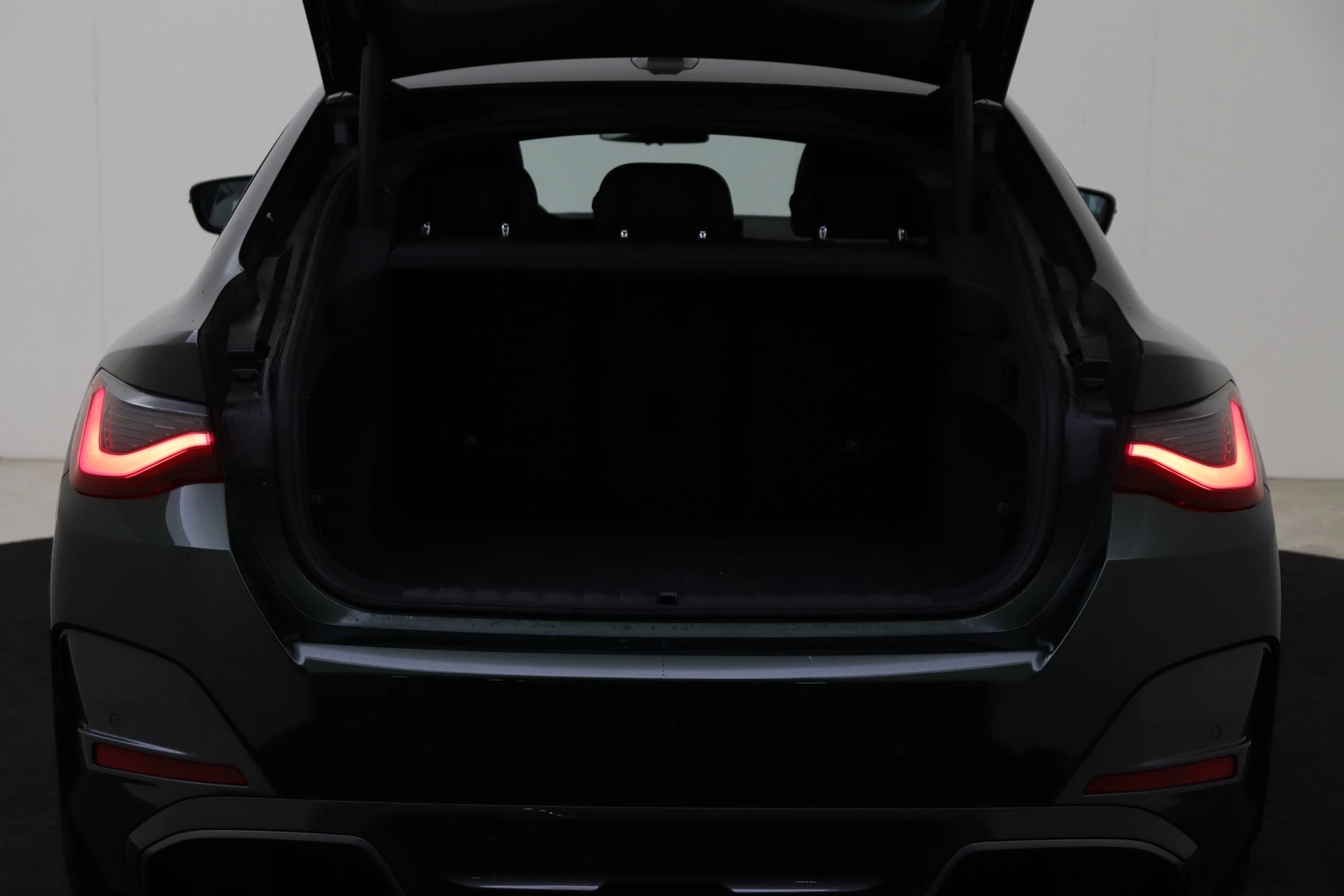 Hoofdafbeelding BMW i4