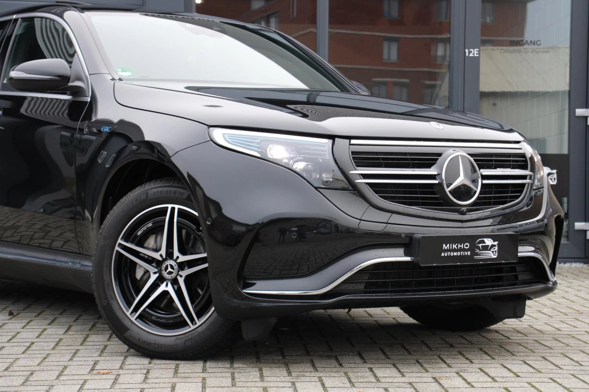 Hoofdafbeelding Mercedes-Benz EQC