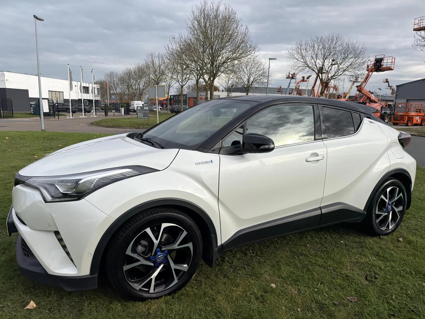 Hoofdafbeelding Toyota C-HR
