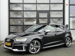 Hoofdafbeelding Audi RS3 Audi RS3 Sportback 2.5 TFSI quattro 400PK / KERAMISCH / PANO