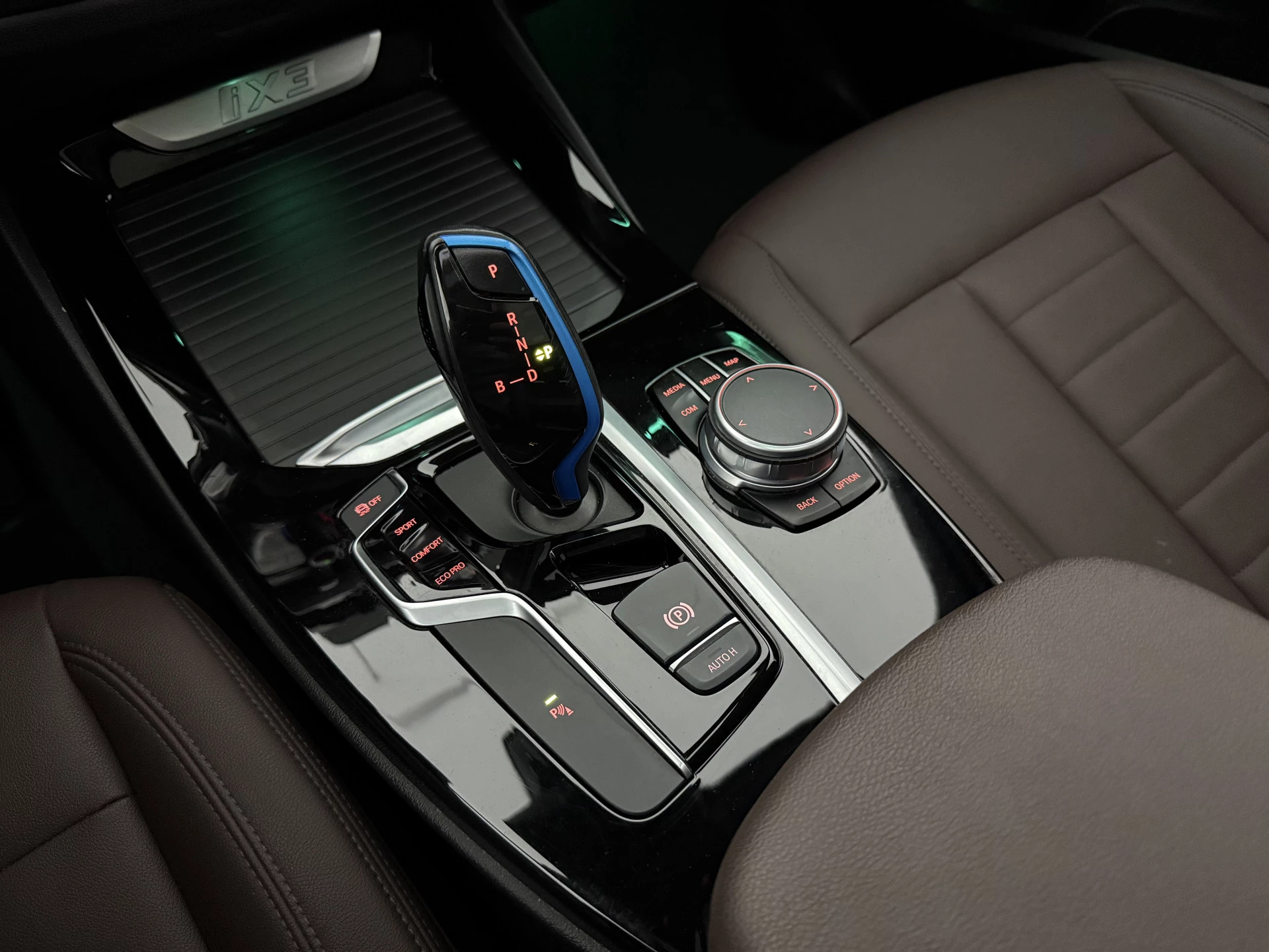 Hoofdafbeelding BMW iX3