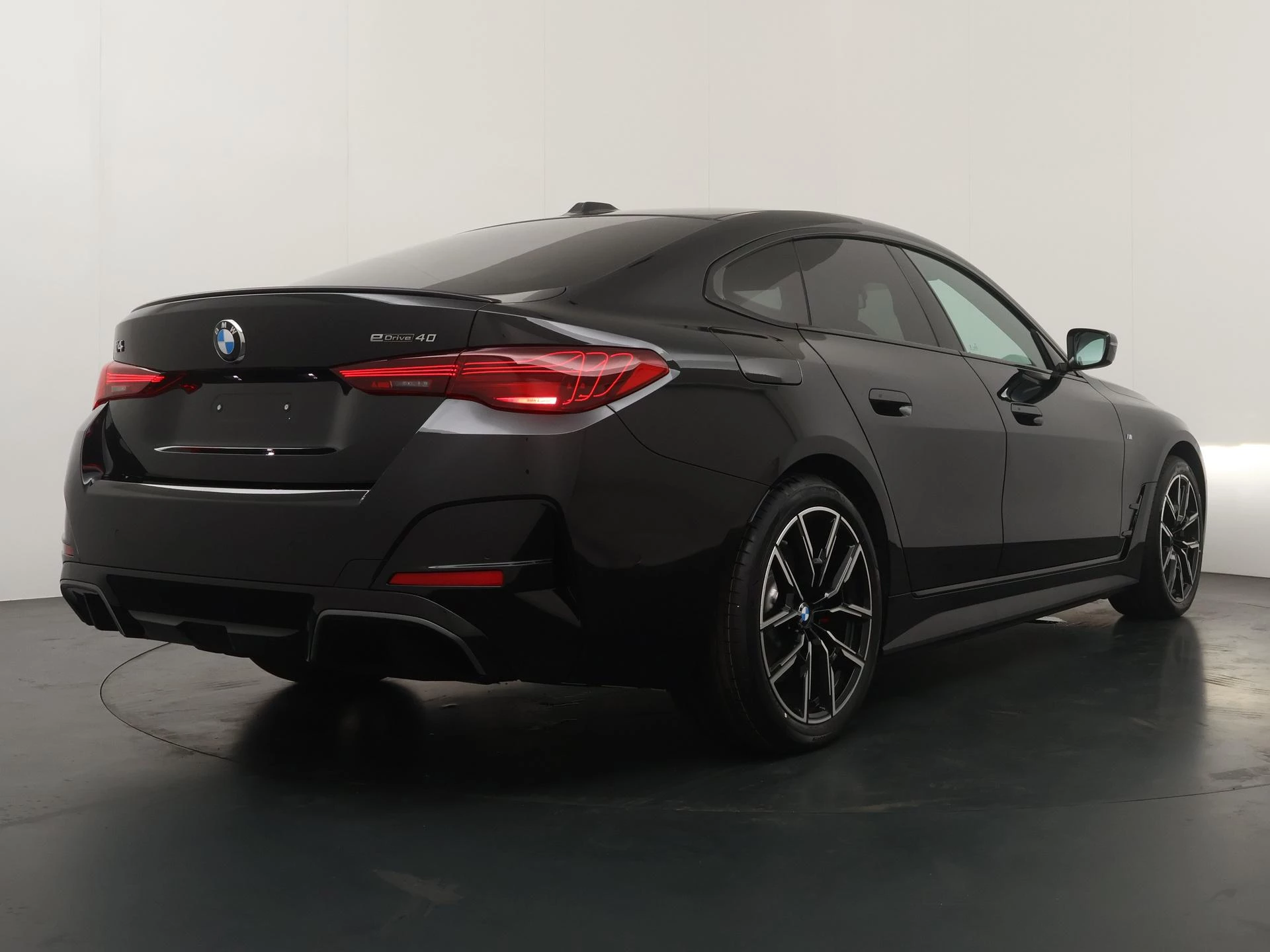 Hoofdafbeelding BMW i4
