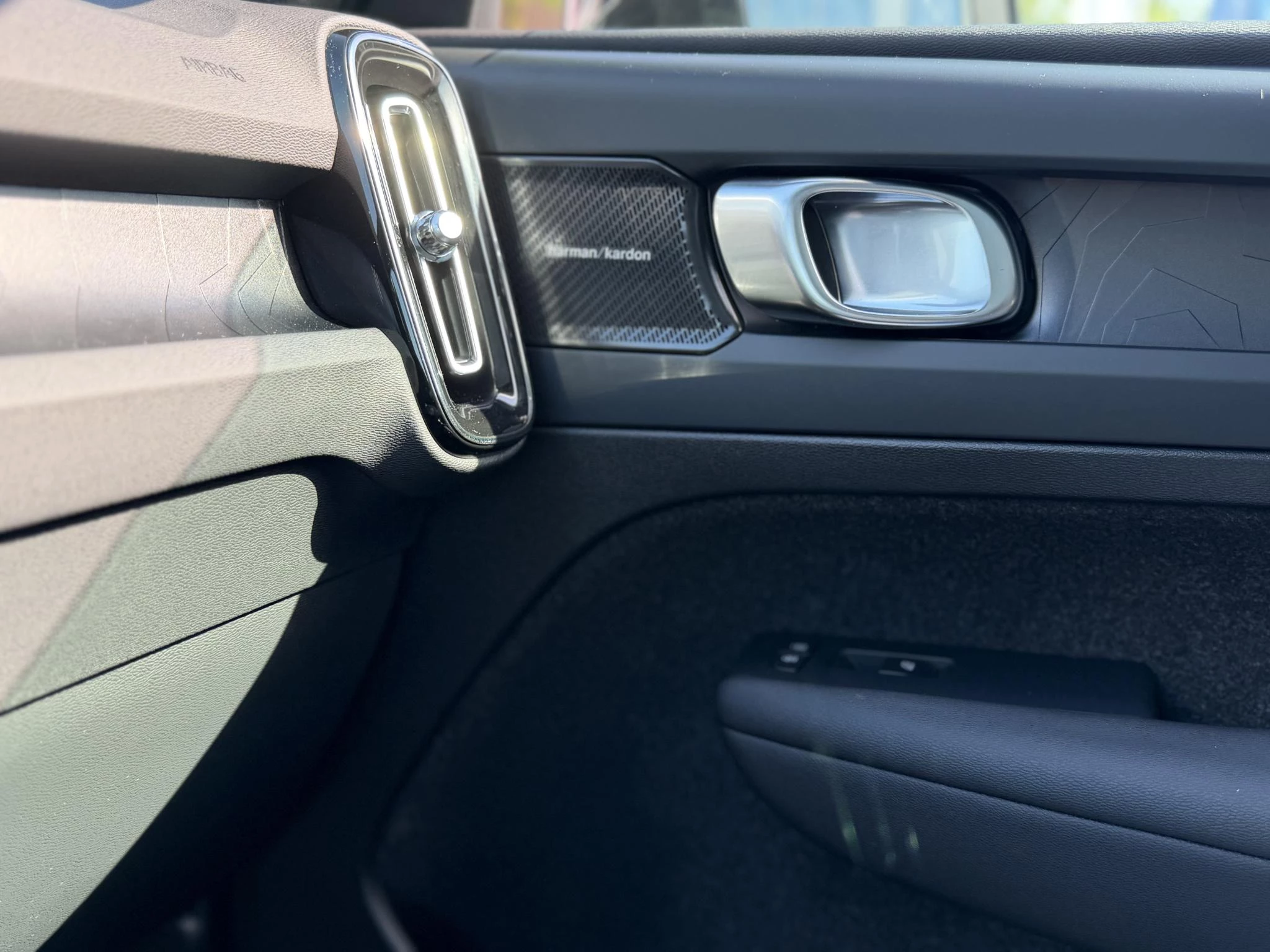 Hoofdafbeelding Volvo C40