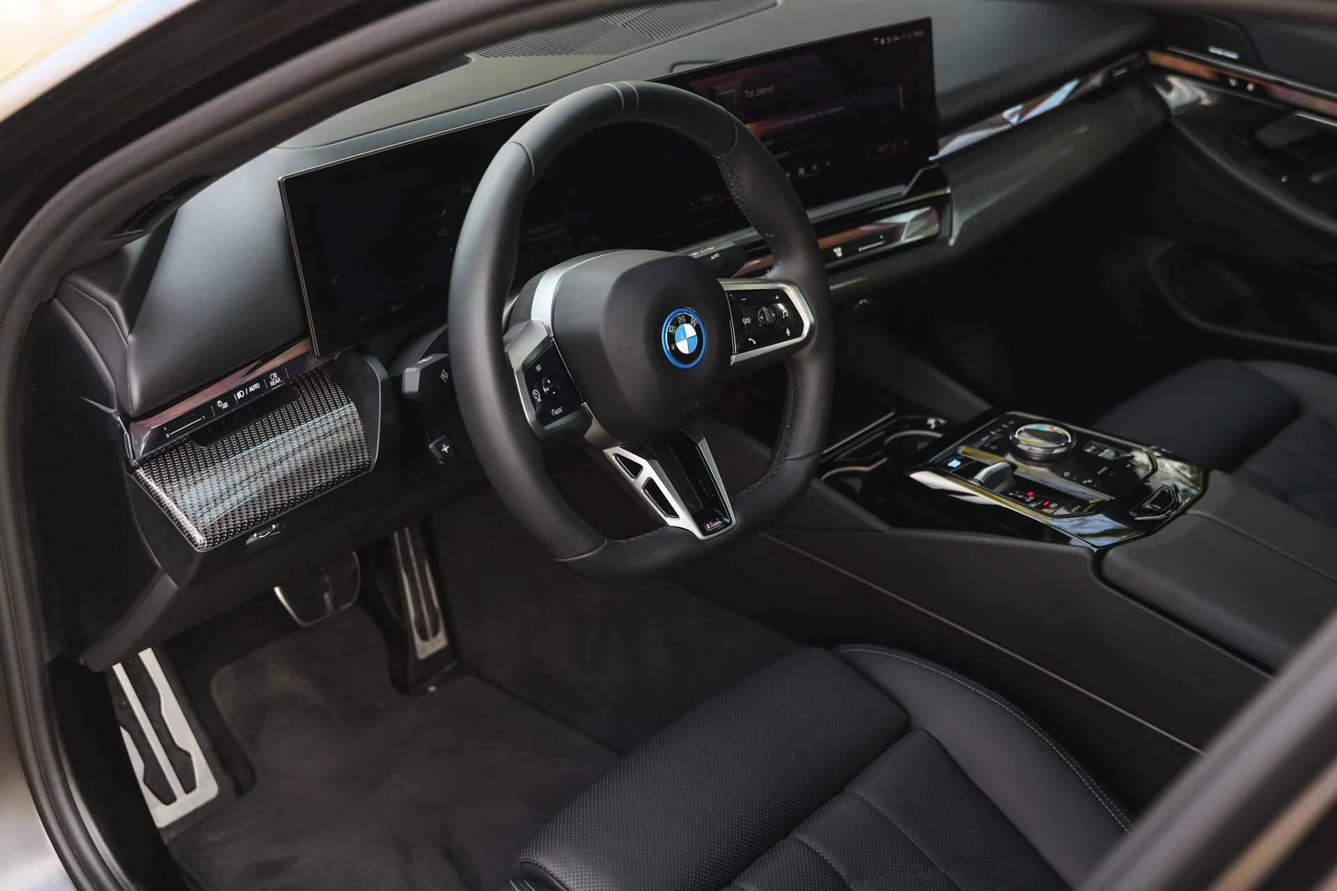 Hoofdafbeelding BMW i5