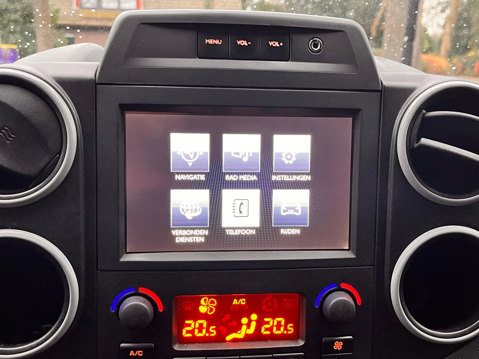 Hoofdafbeelding Peugeot Partner