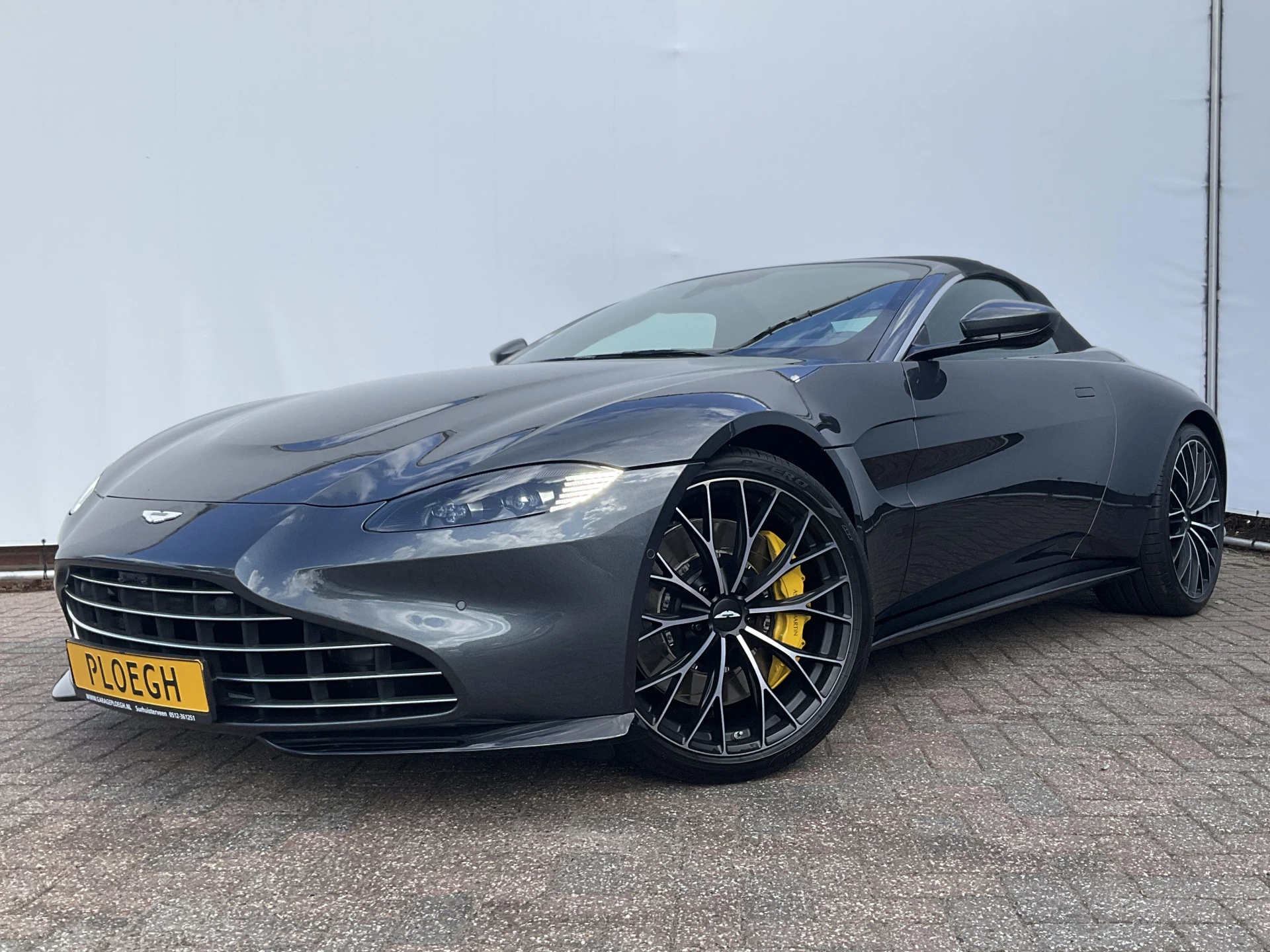 Hoofdafbeelding Aston Martin V8 Vantage