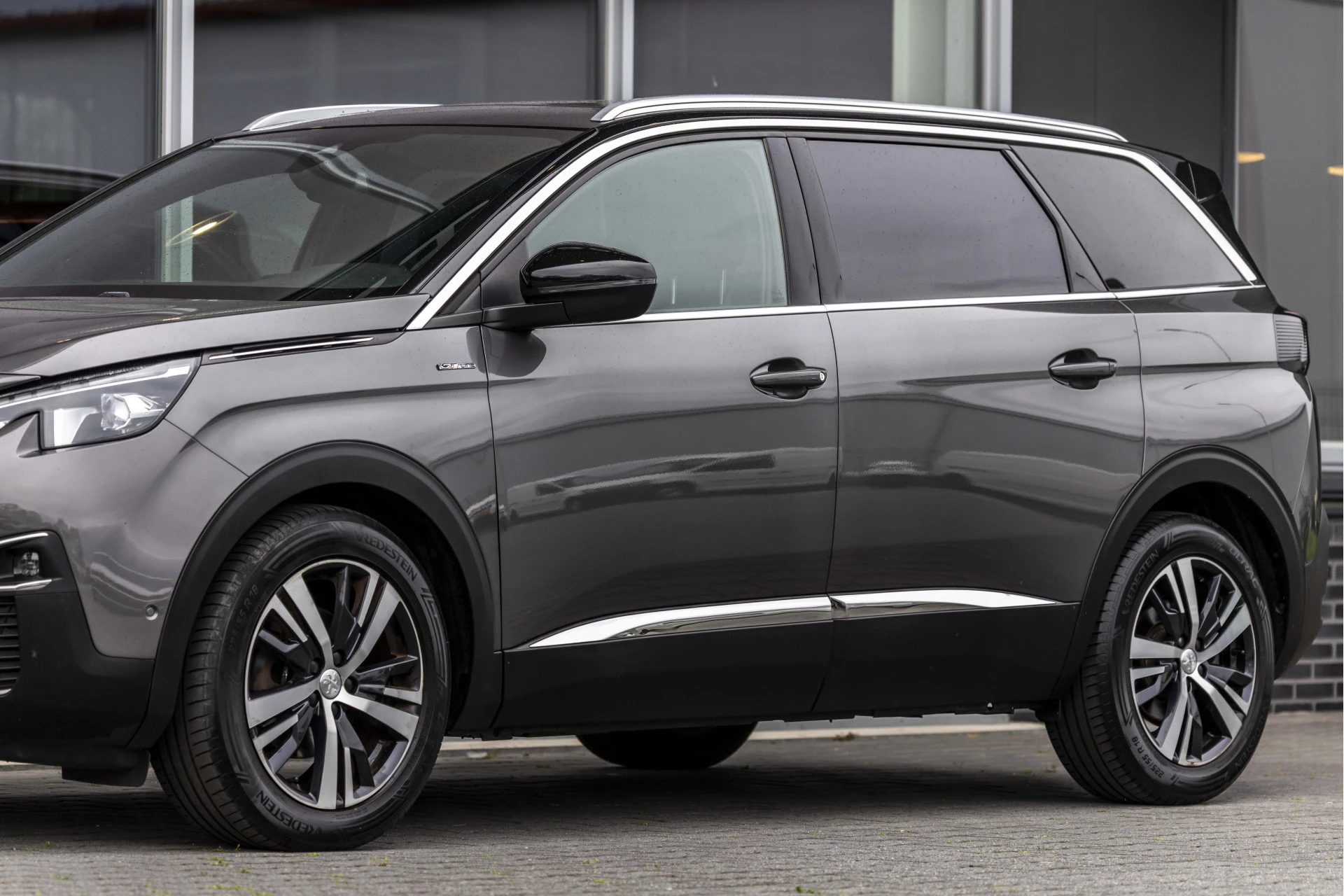 Hoofdafbeelding Peugeot 5008