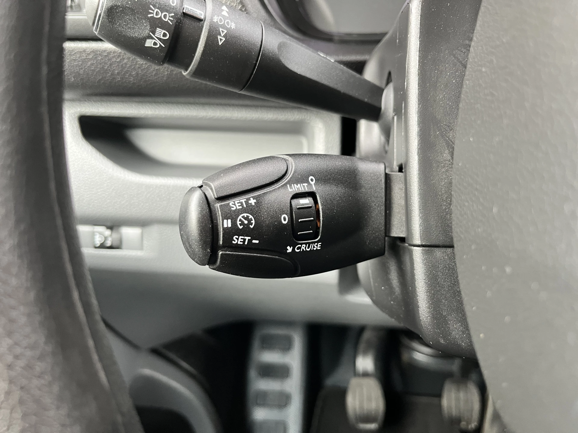 Hoofdafbeelding Peugeot Traveller