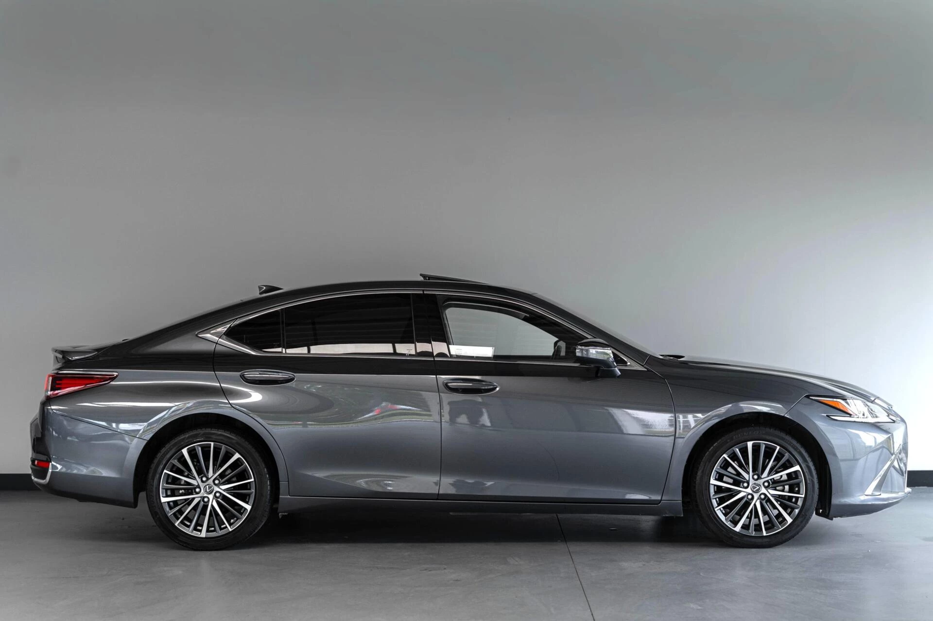 Hoofdafbeelding Lexus ES