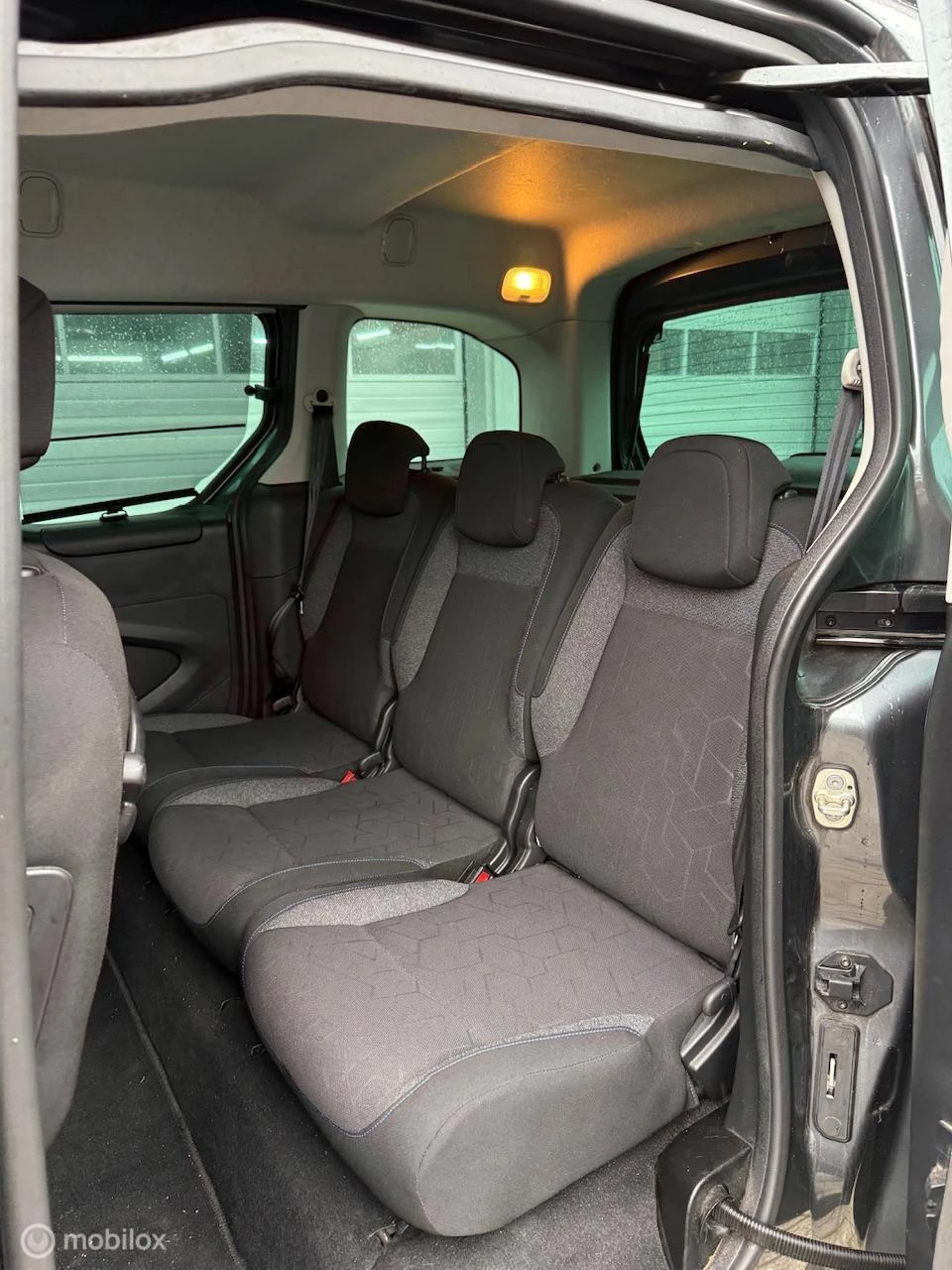 Hoofdafbeelding Peugeot Partner