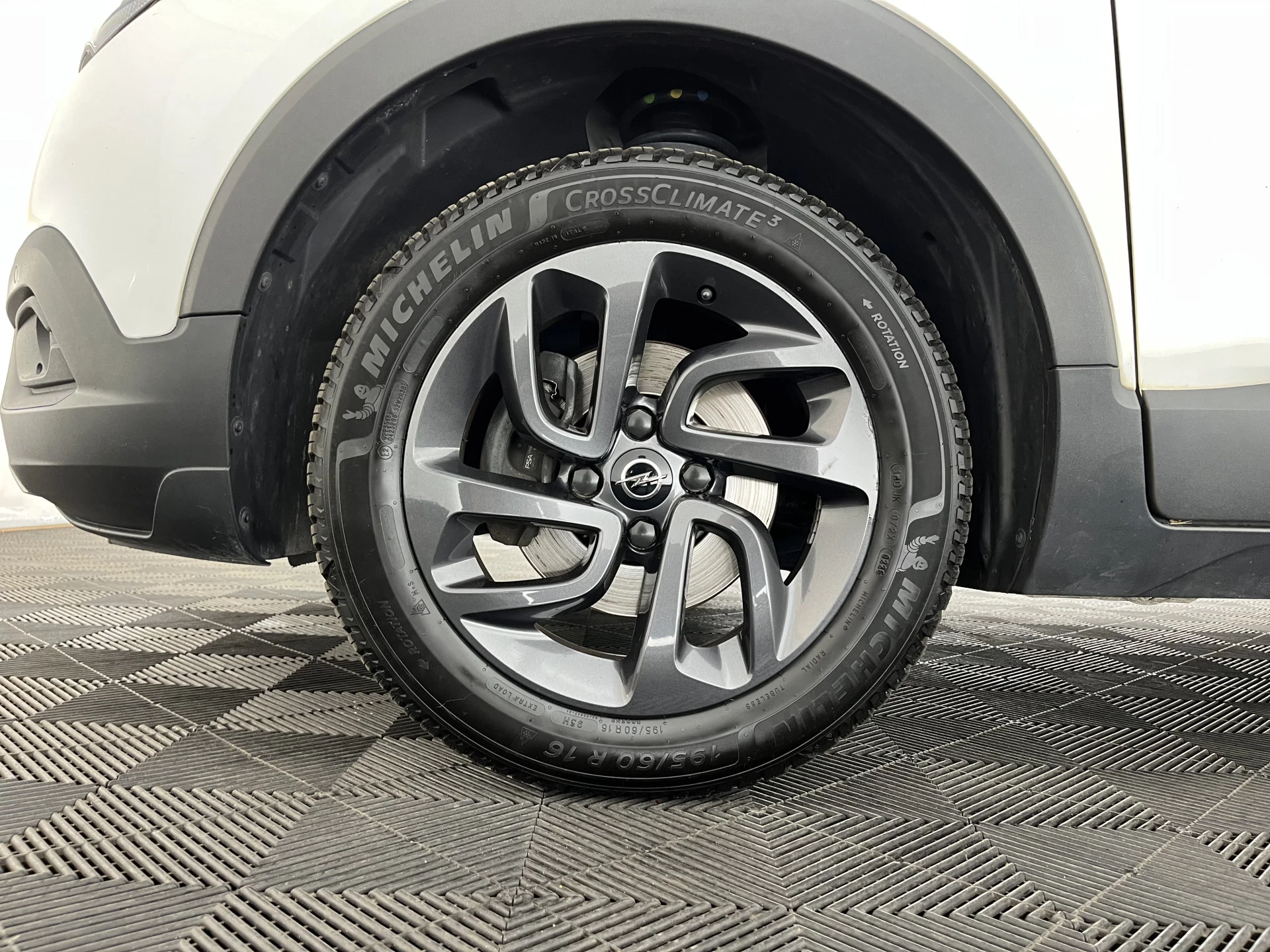 Hoofdafbeelding Opel Crossland X