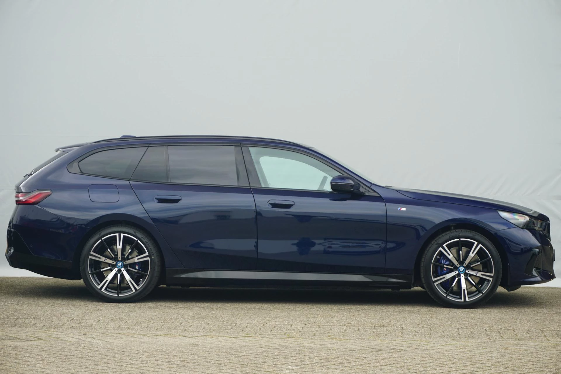 Hoofdafbeelding BMW i5