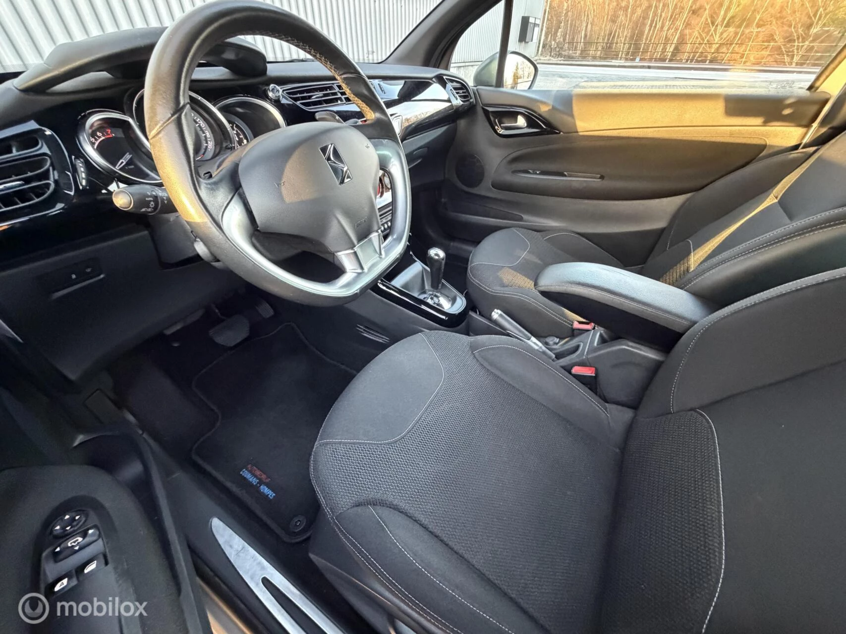 Hoofdafbeelding DS DS 3