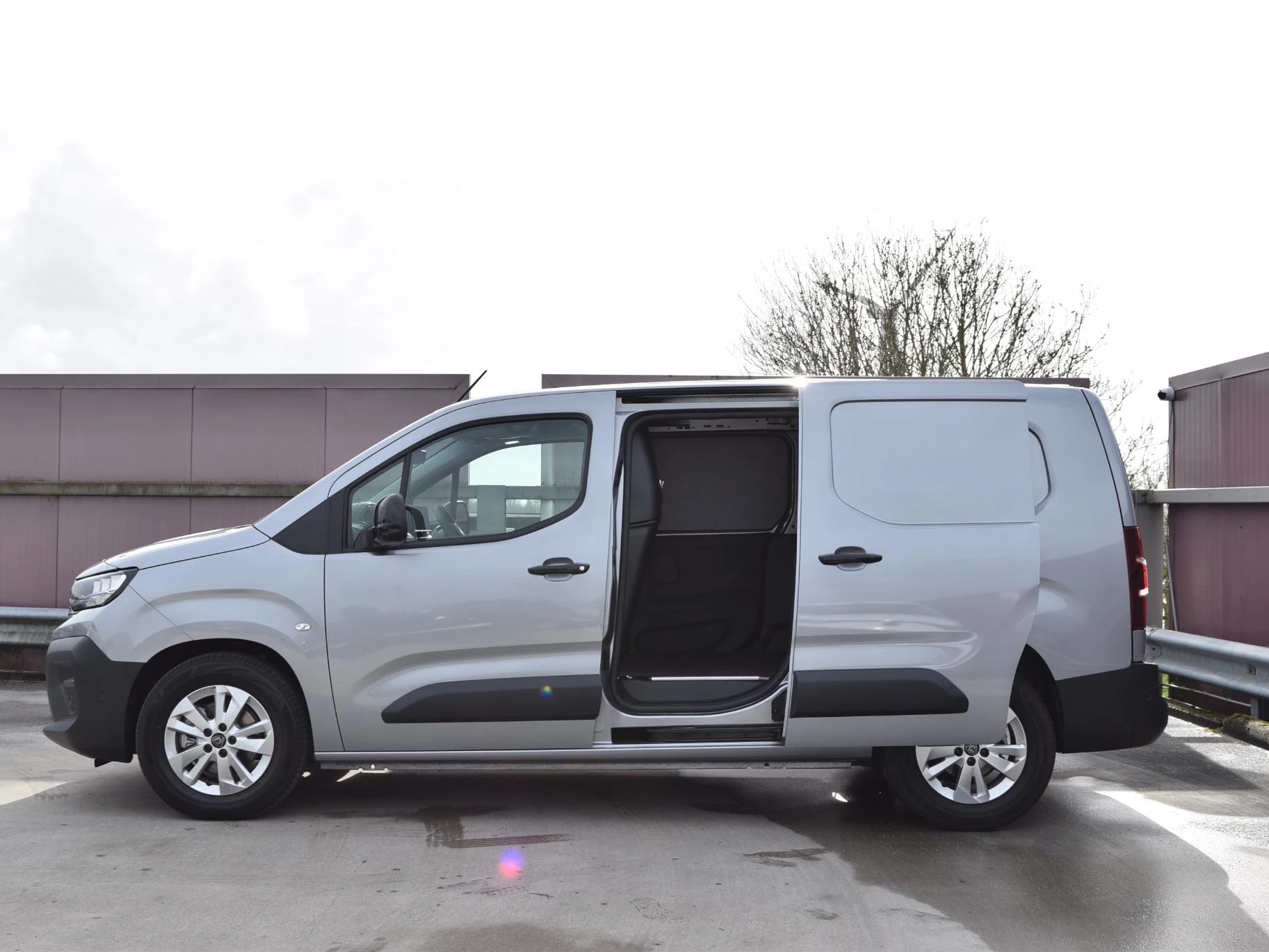 Hoofdafbeelding Peugeot e-Partner