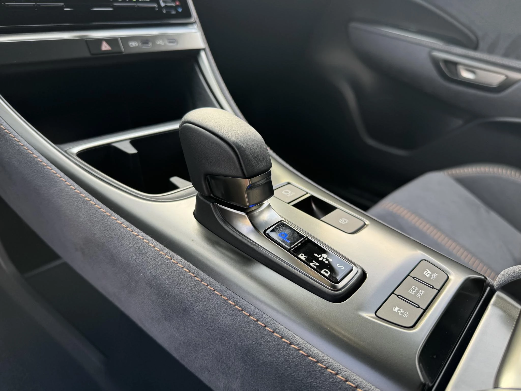 Hoofdafbeelding Lexus LBX