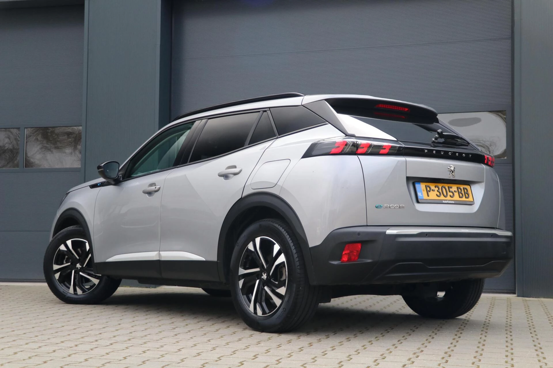 Hoofdafbeelding Peugeot e-2008