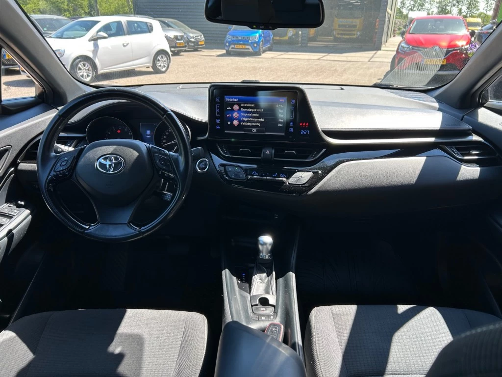 Hoofdafbeelding Toyota C-HR
