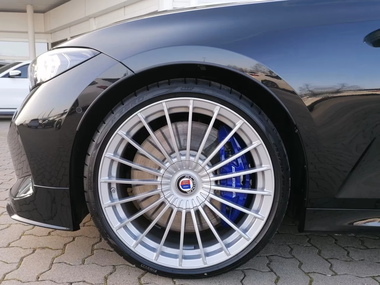 Hoofdafbeelding Alpina B3
