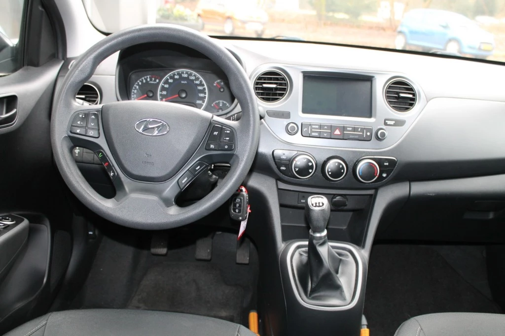 Hoofdafbeelding Hyundai i10