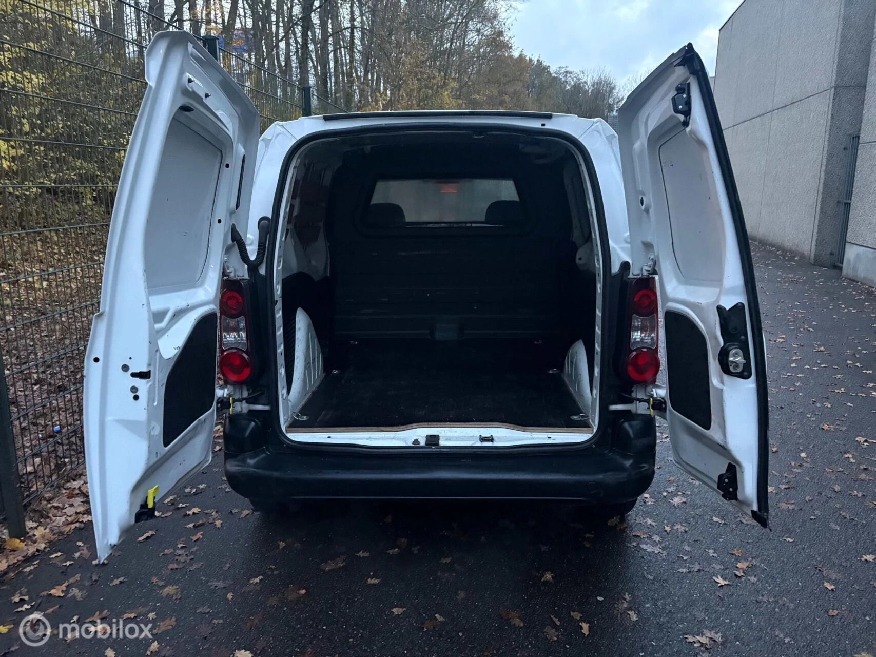 Hoofdafbeelding Peugeot Partner