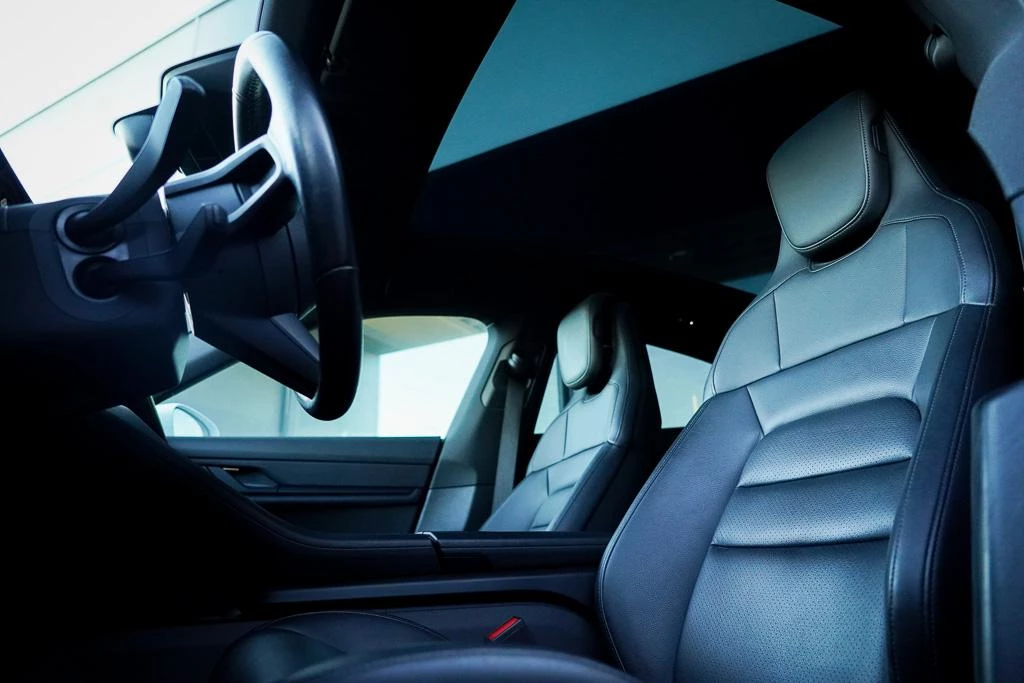 Hoofdafbeelding Porsche Taycan