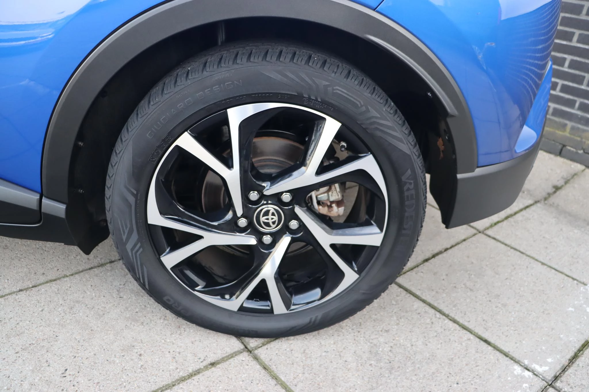 Hoofdafbeelding Toyota C-HR