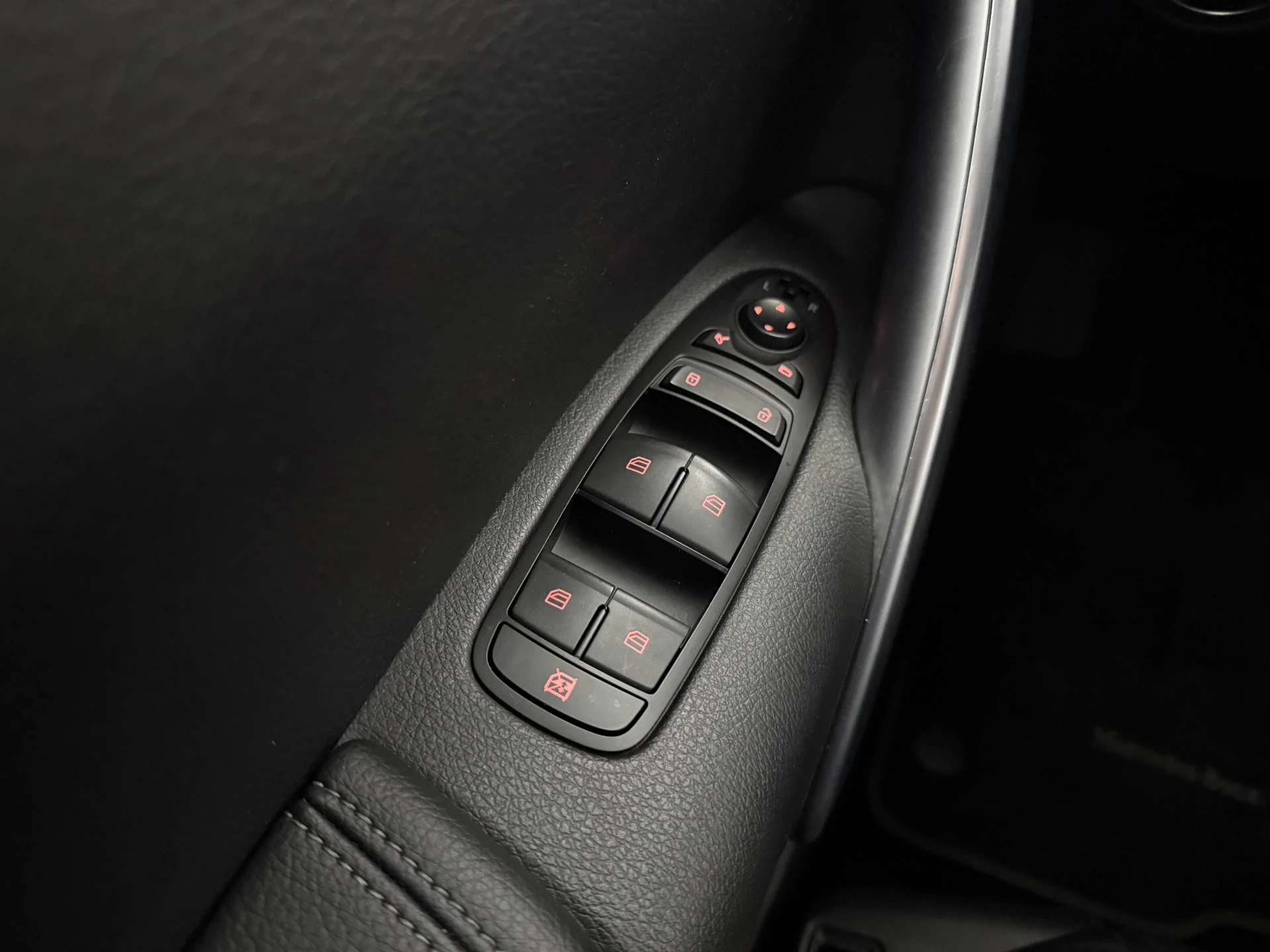 Hoofdafbeelding Mercedes-Benz X-Klasse