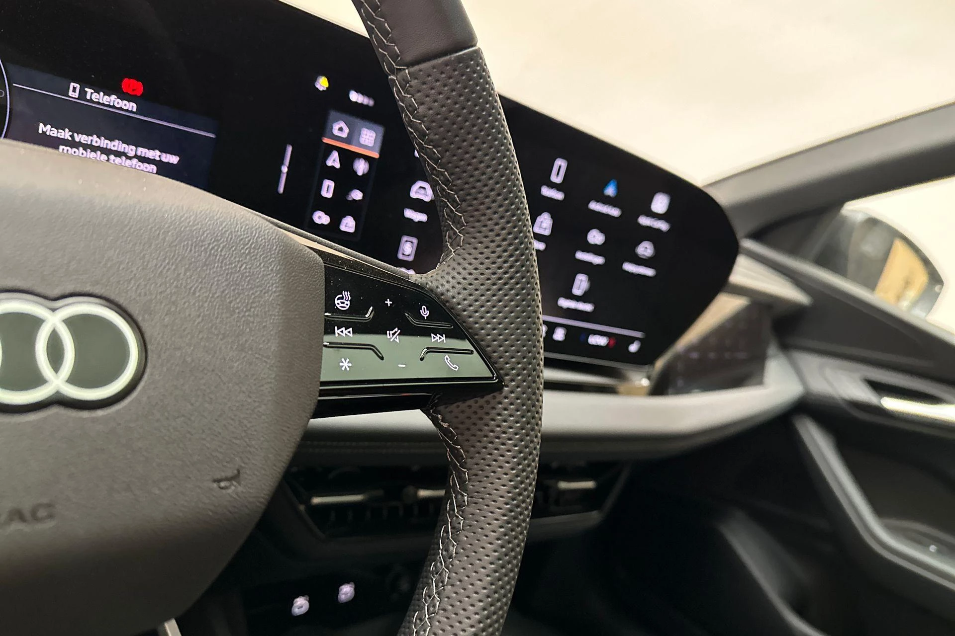 Hoofdafbeelding Audi Q6 e-tron