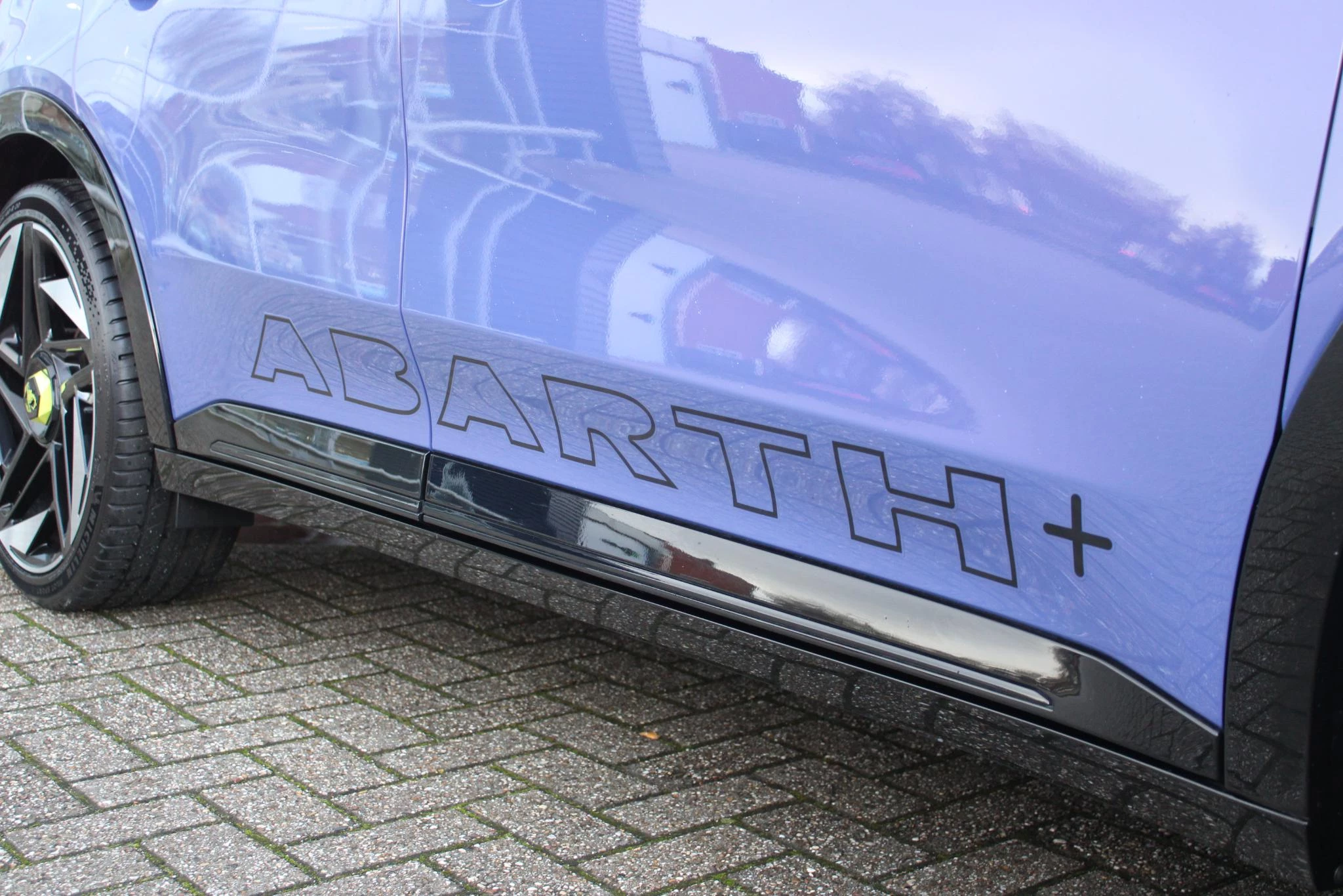 Hoofdafbeelding Abarth 600e