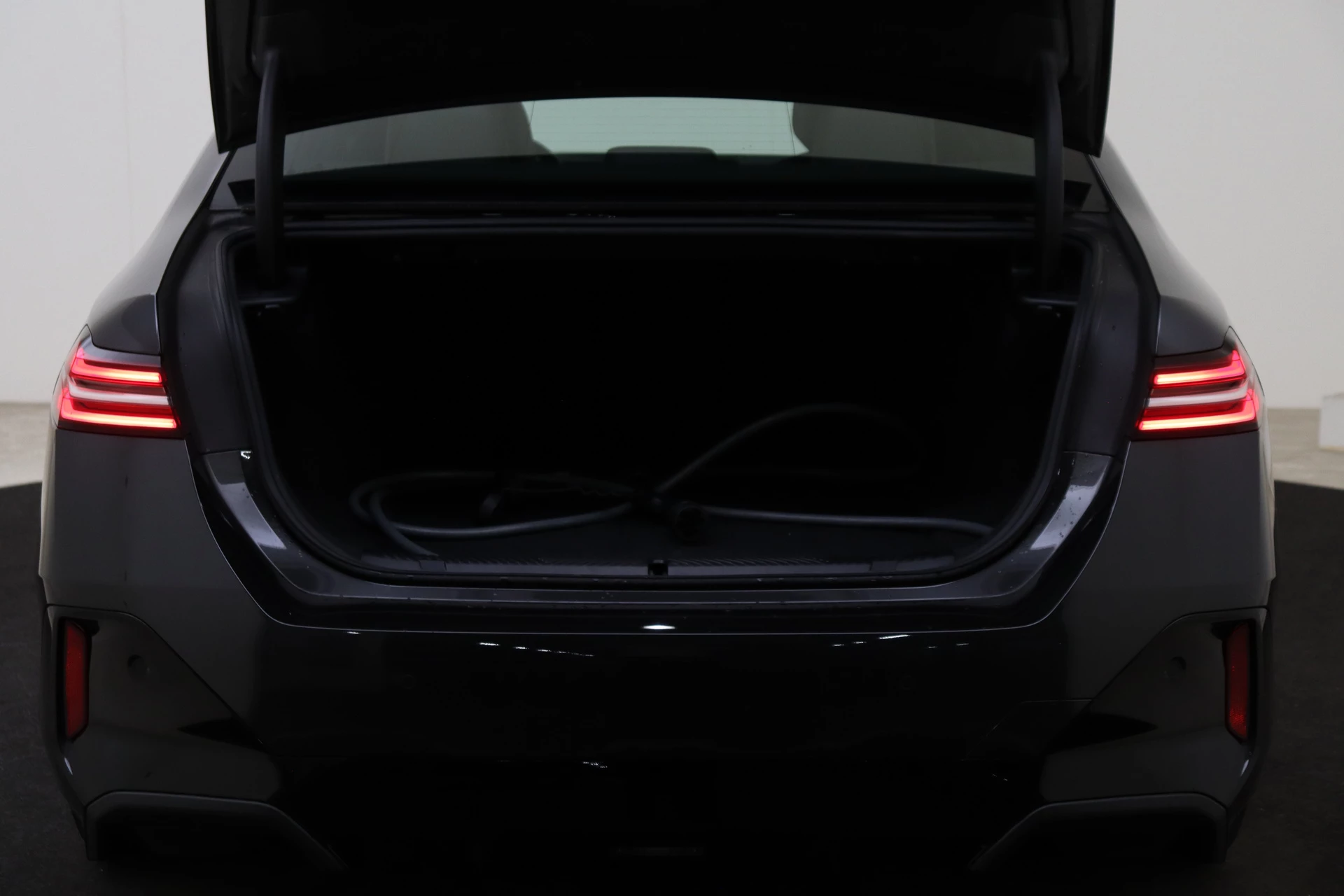 Hoofdafbeelding BMW i5