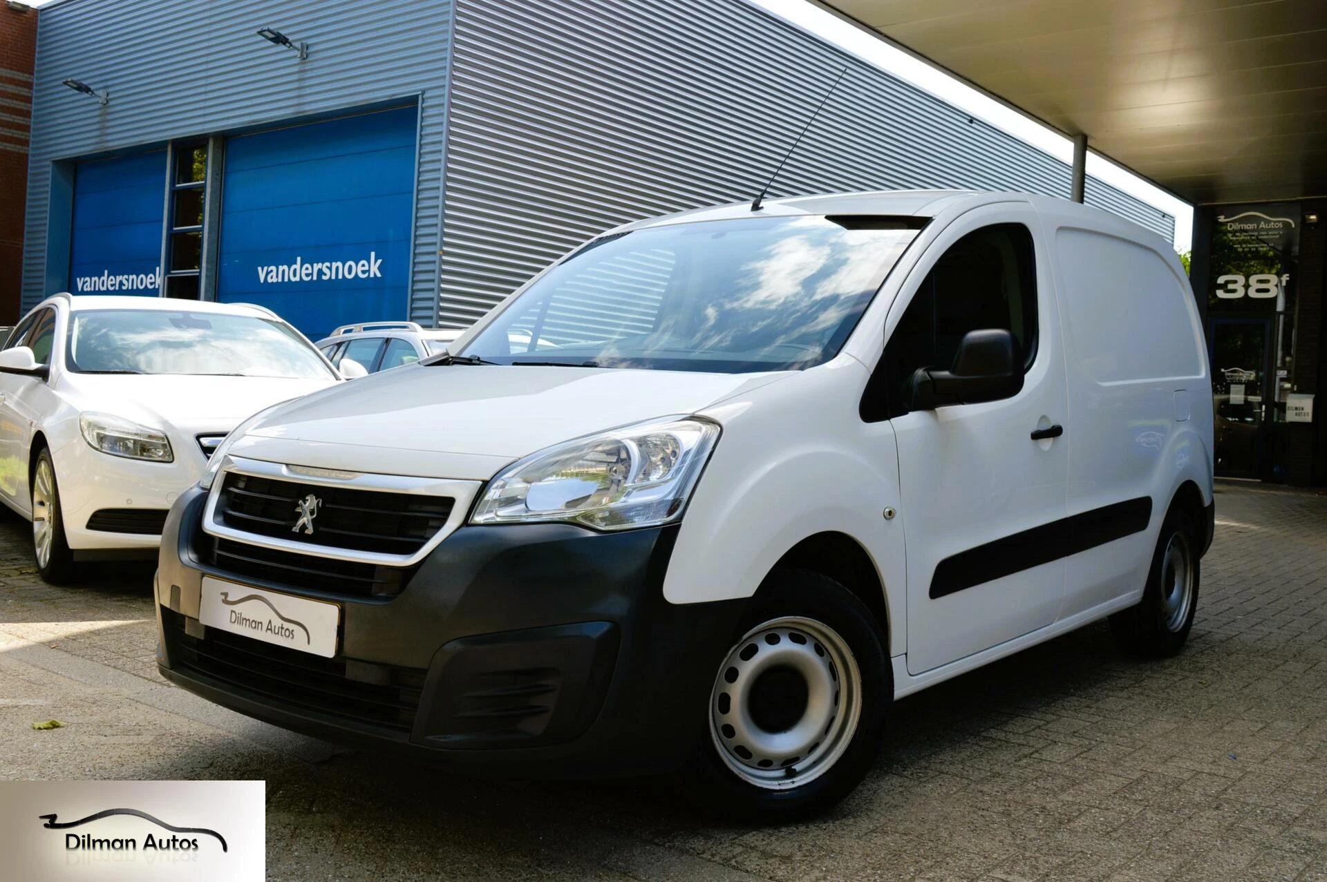 Hoofdafbeelding Peugeot Partner