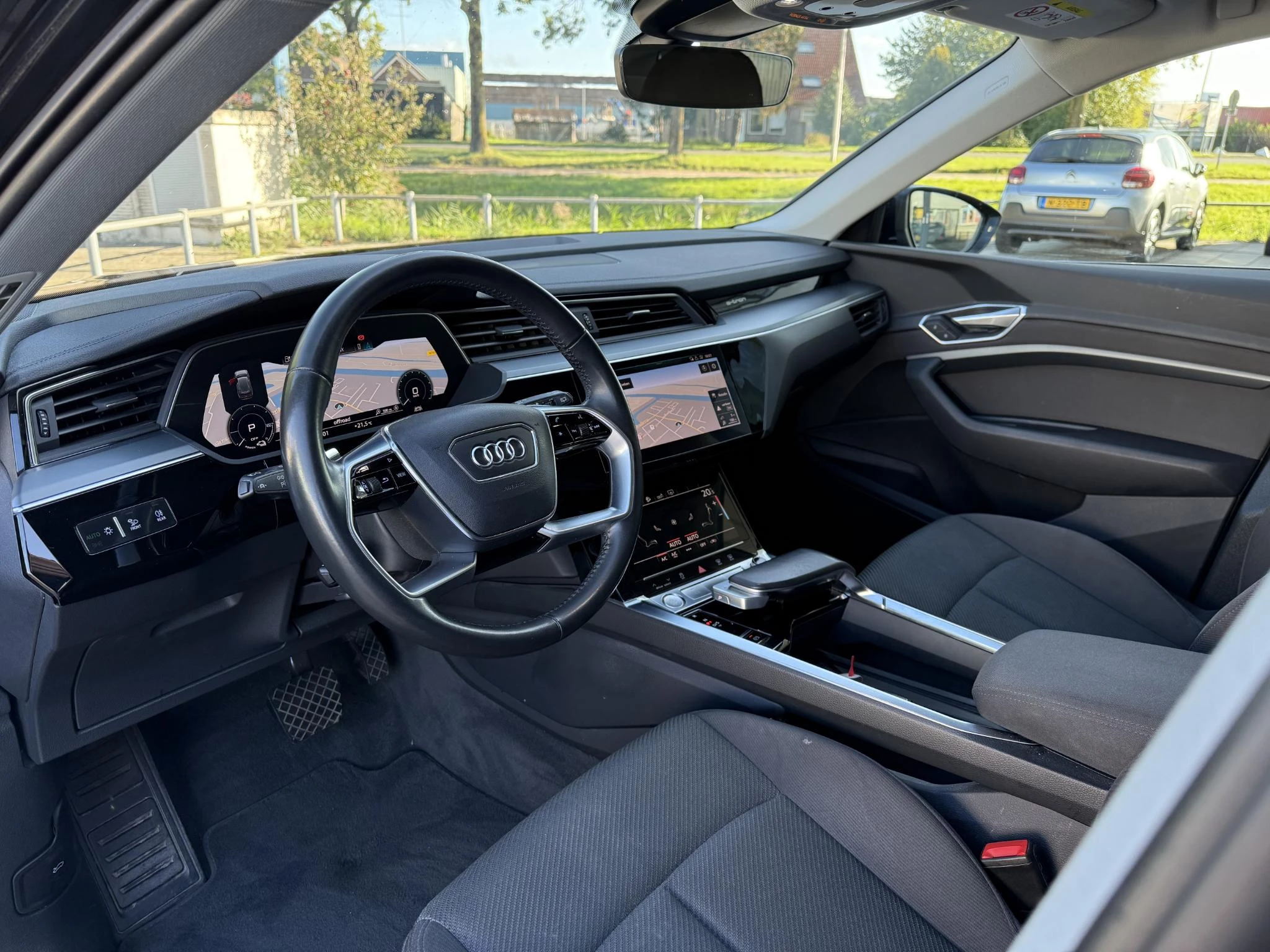 Hoofdafbeelding Audi e-tron