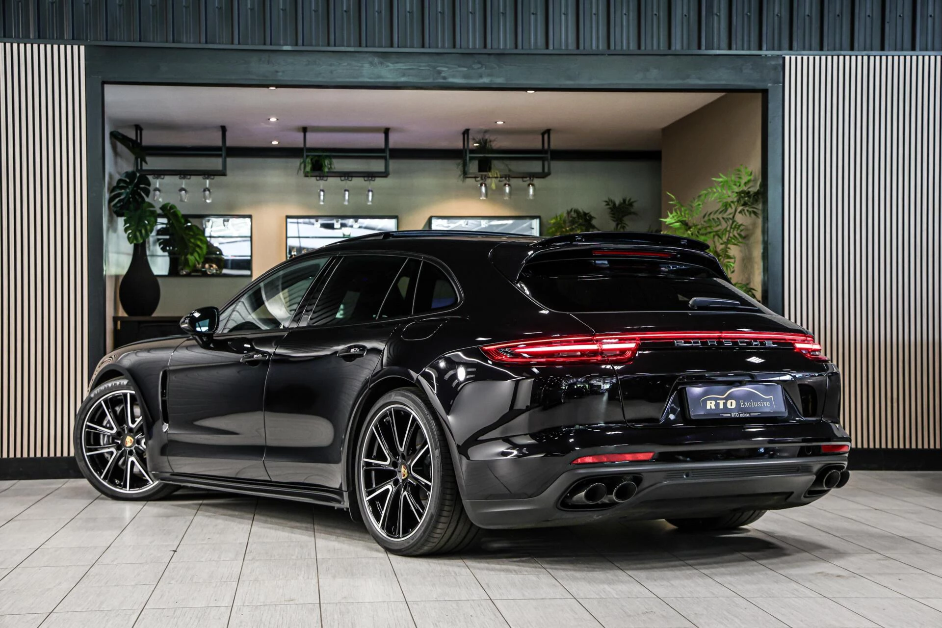 Hoofdafbeelding Porsche Panamera