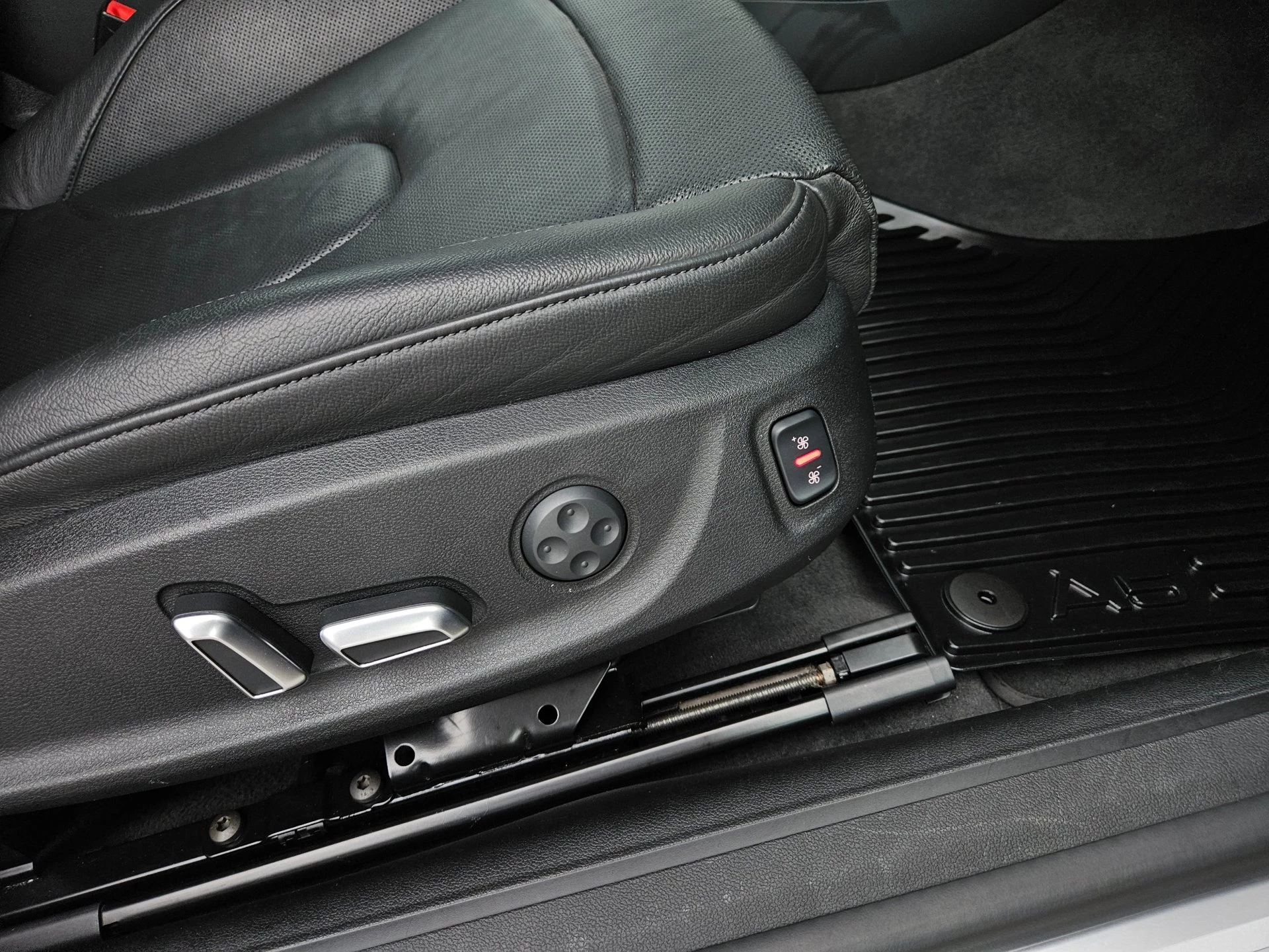 Hoofdafbeelding Audi S5