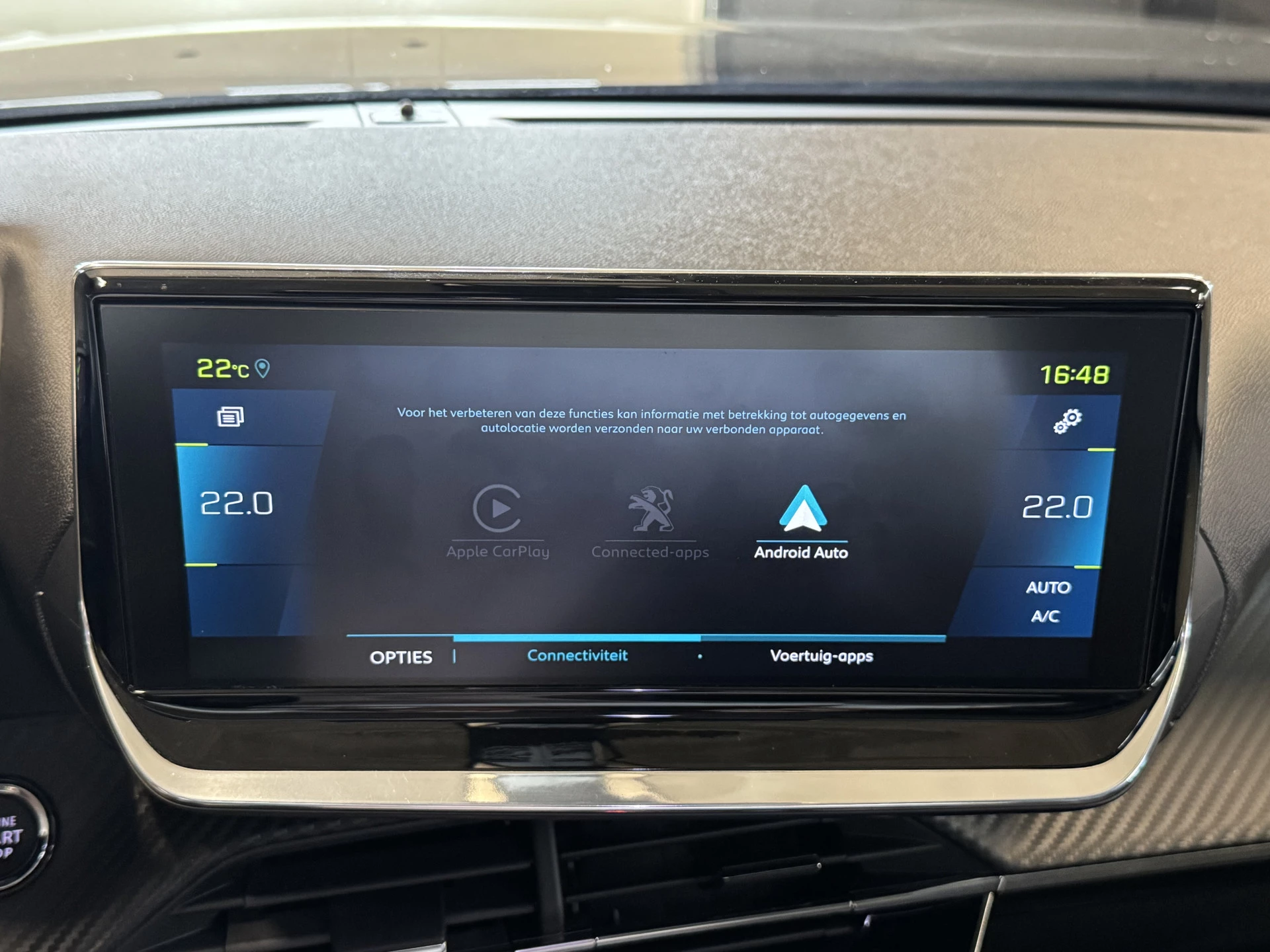 Hoofdafbeelding Peugeot e-2008