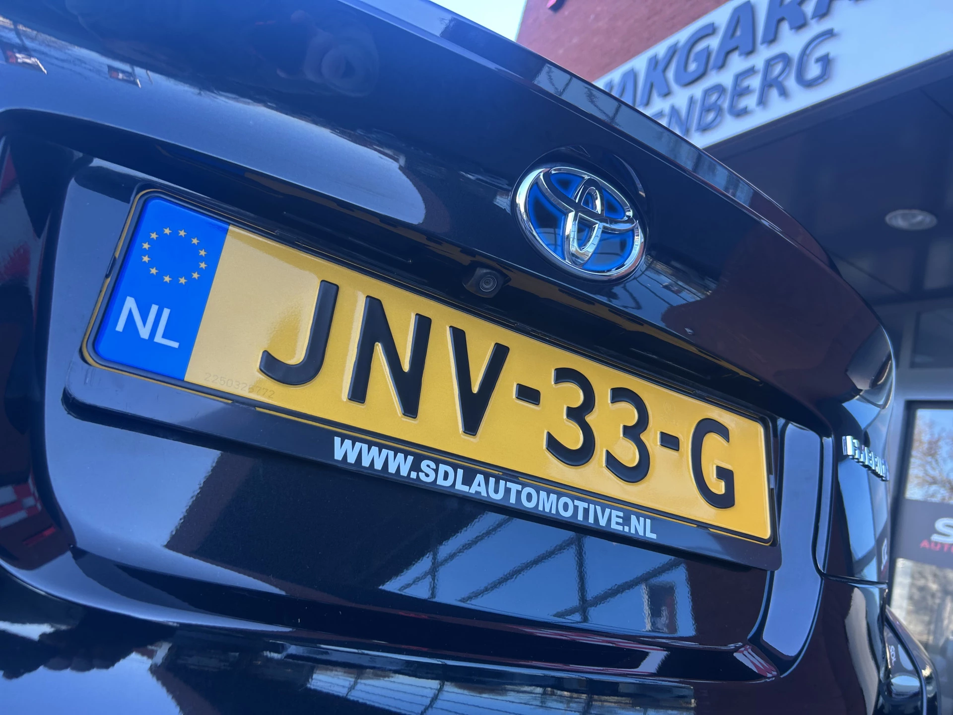 Hoofdafbeelding Toyota C-HR