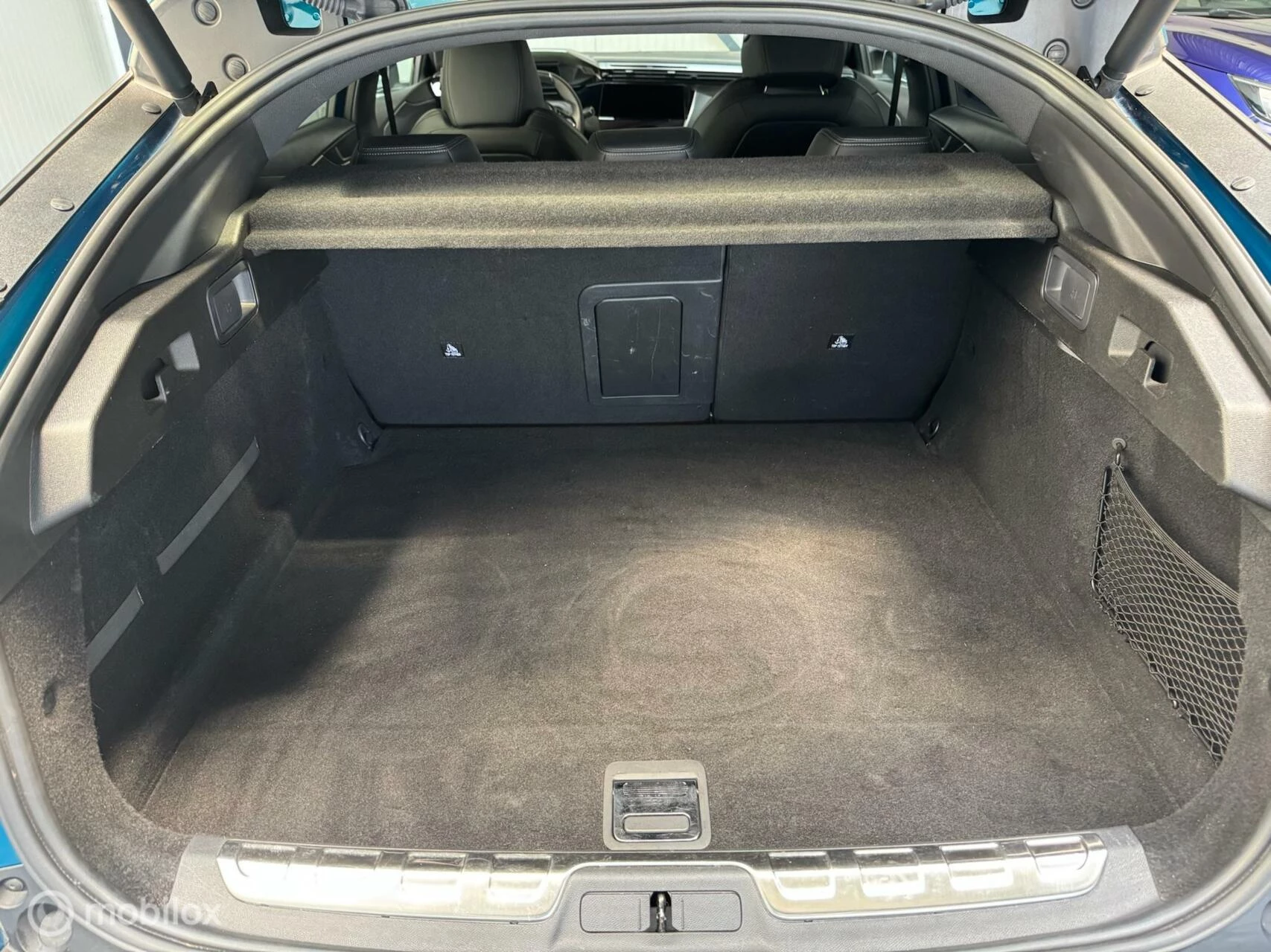 Hoofdafbeelding Peugeot 408