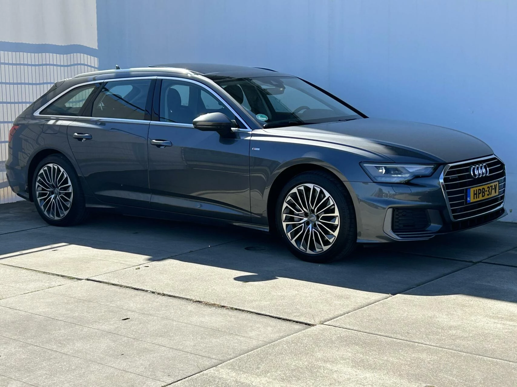 Hoofdafbeelding Audi A6