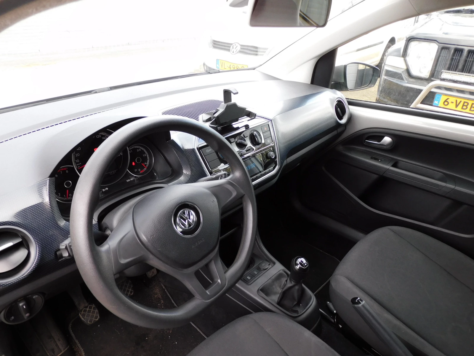Hoofdafbeelding Volkswagen up!