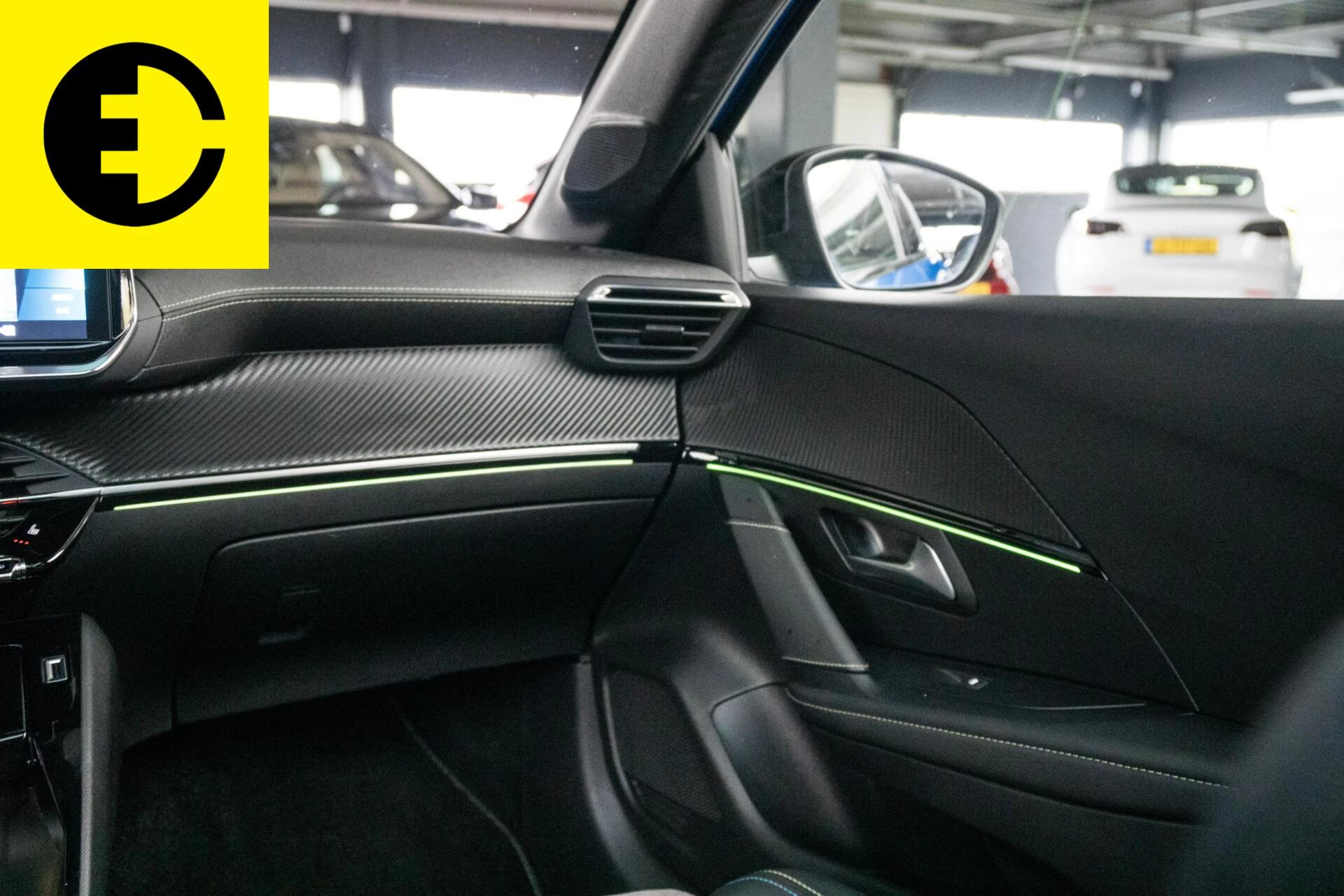 Hoofdafbeelding Peugeot e-208